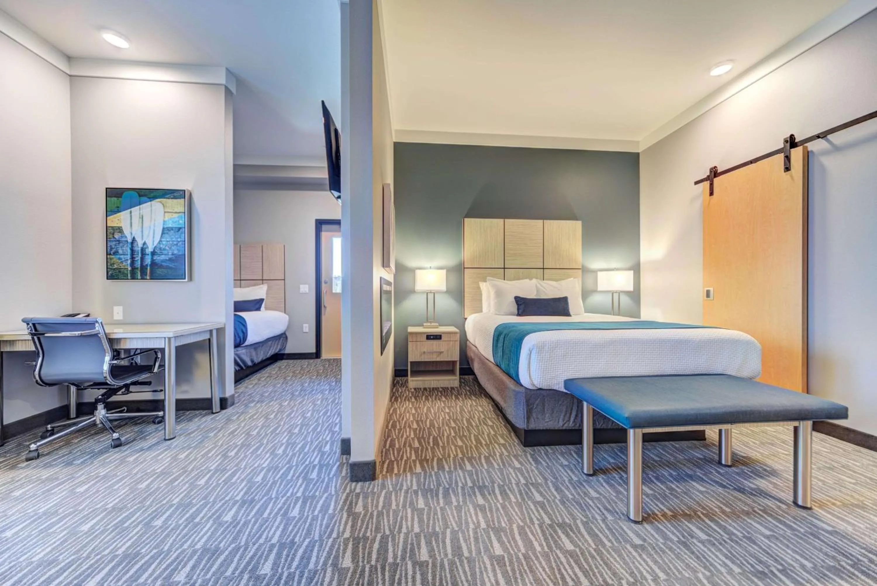 Photo of the whole room, Bed in Hotel Peppertree Bend, BW Premier Collection