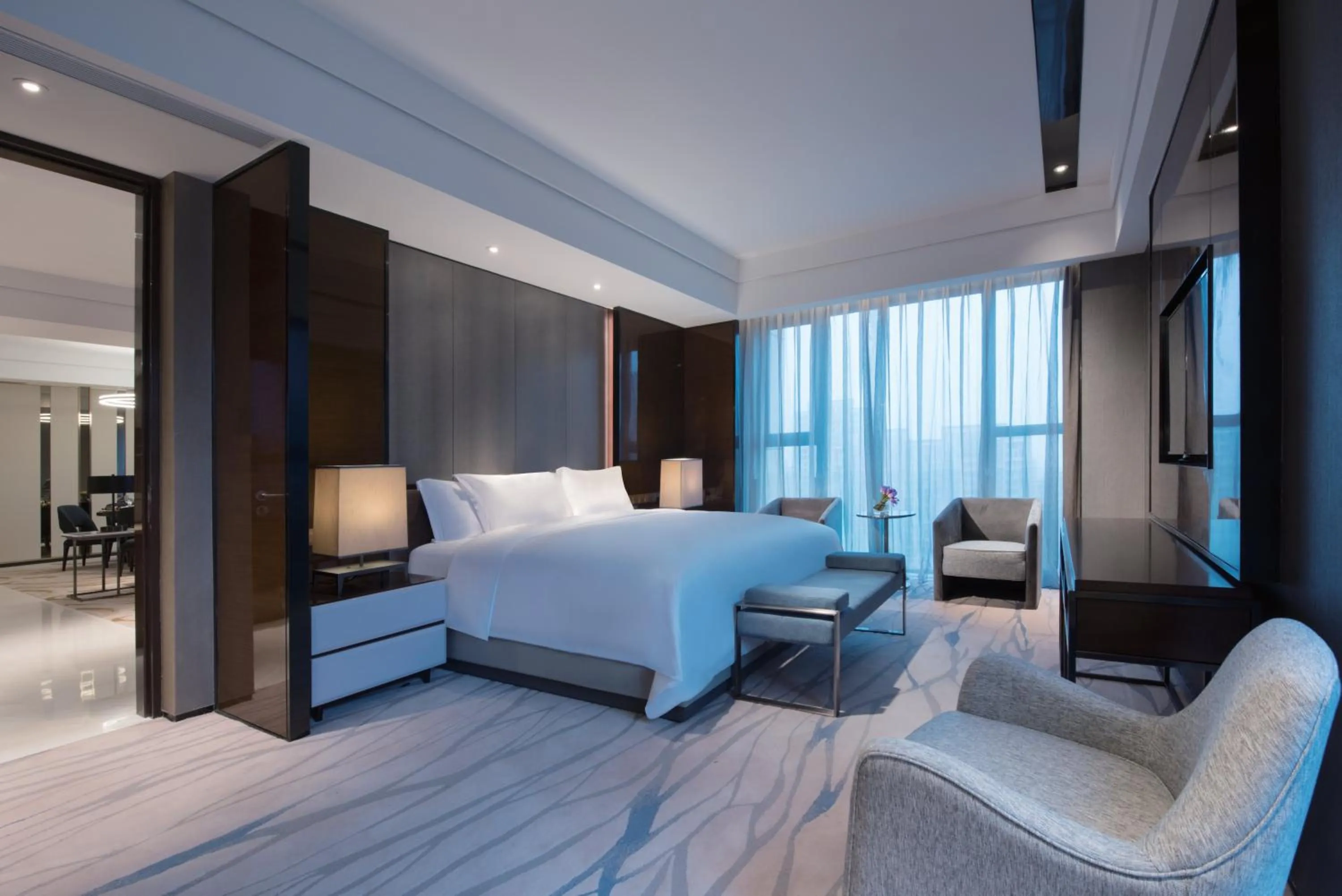Bedroom, Bed in Crowne Plaza Hangzhou Qiantang