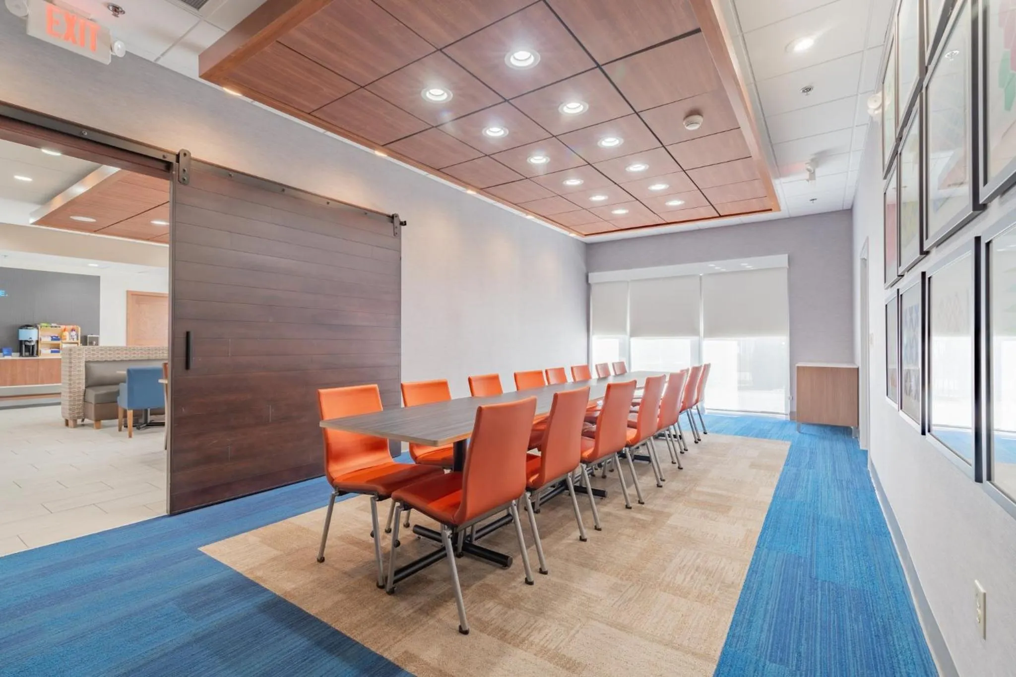 Meeting/conference room in Holiday Inn Express & Suites - Marion by IHG