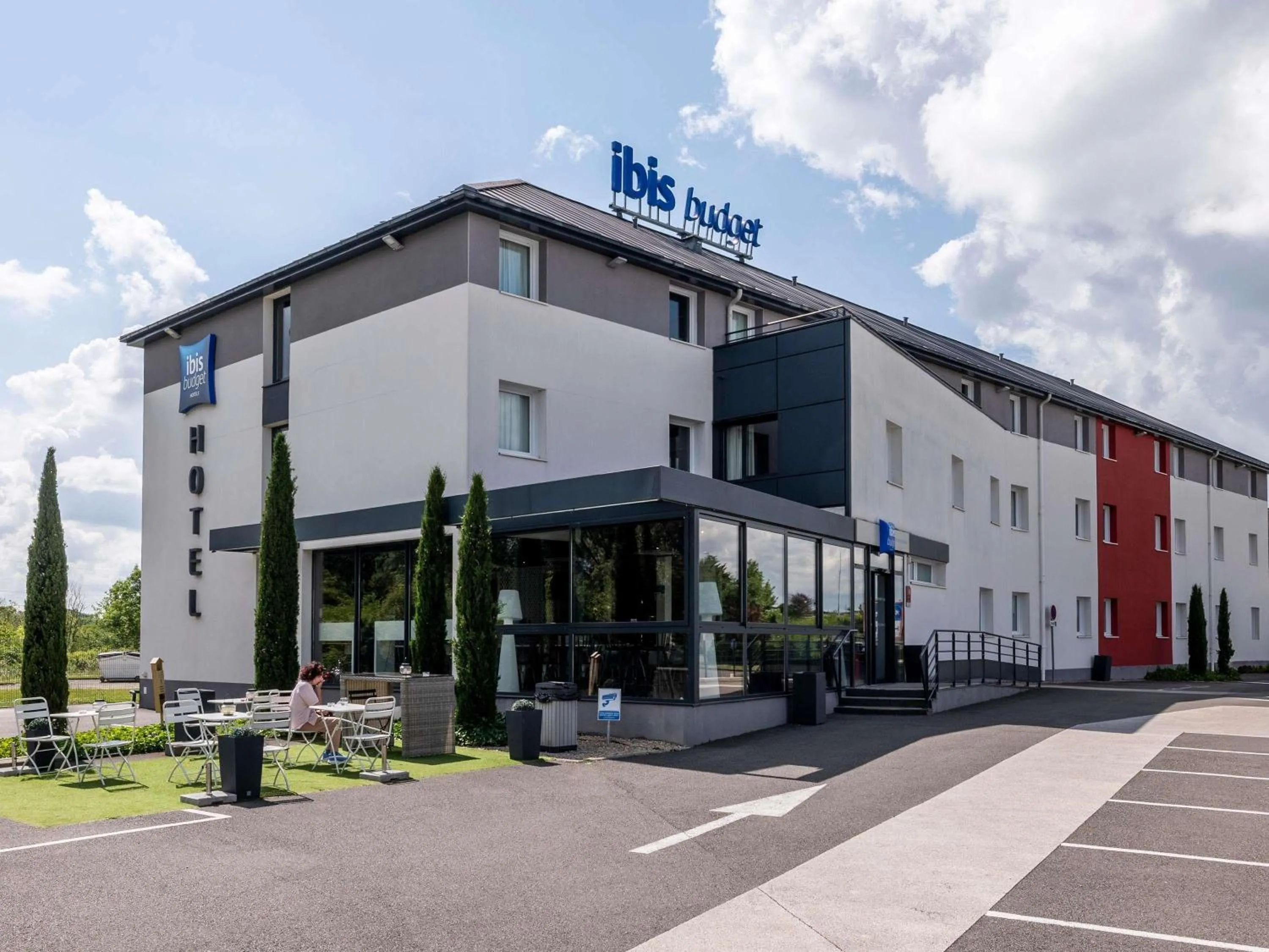 Property building in ibis Budget Mâcon Crêches