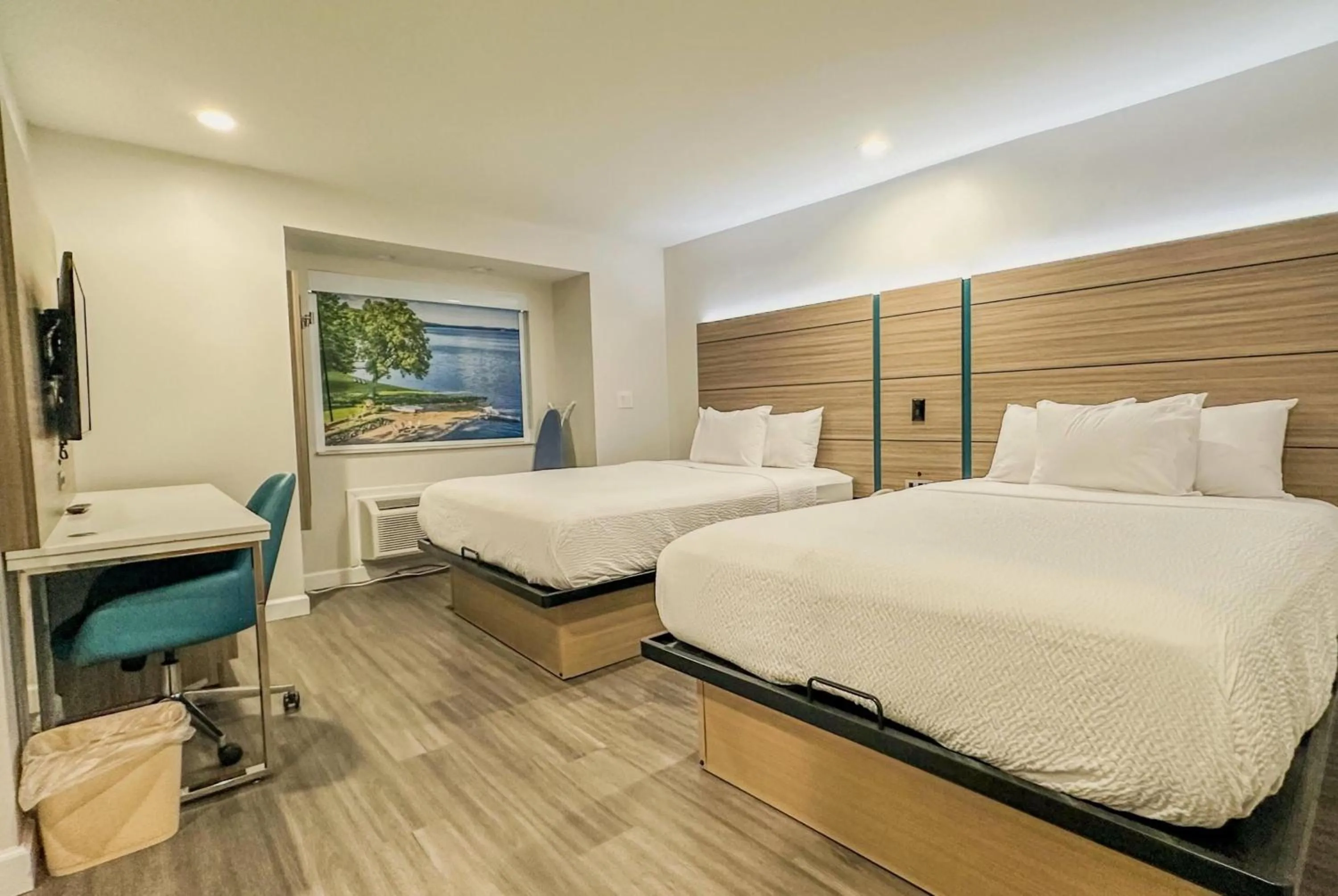 Photo of the whole room, Bed in Baymont by Wyndham Henrietta - Rochester