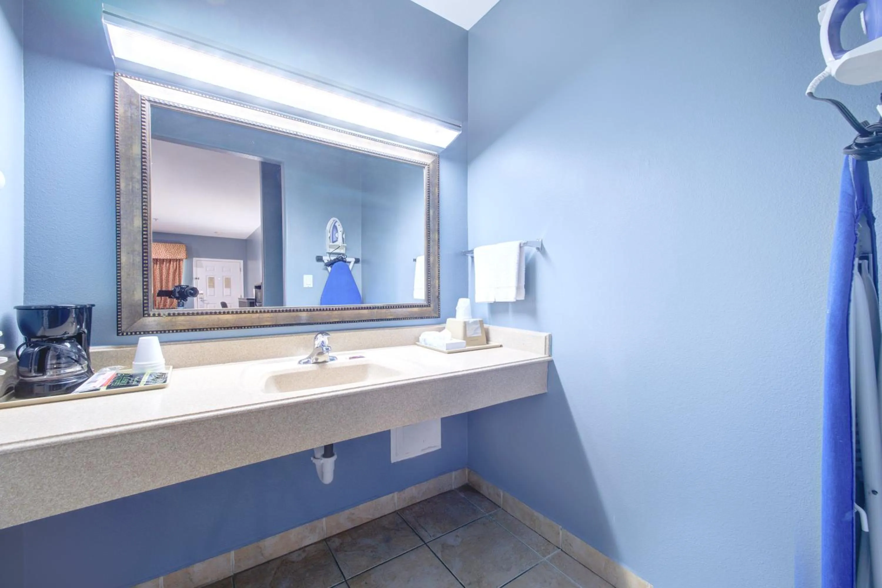 Bathroom in Weslaco Inn by Capital O Near Mercedes