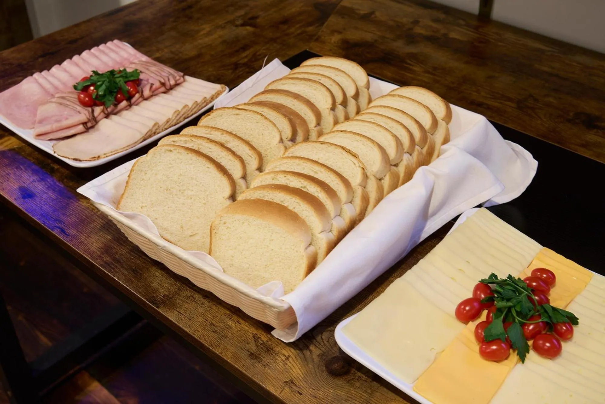 Restaurant/places to eat in The Lodge Red Hook