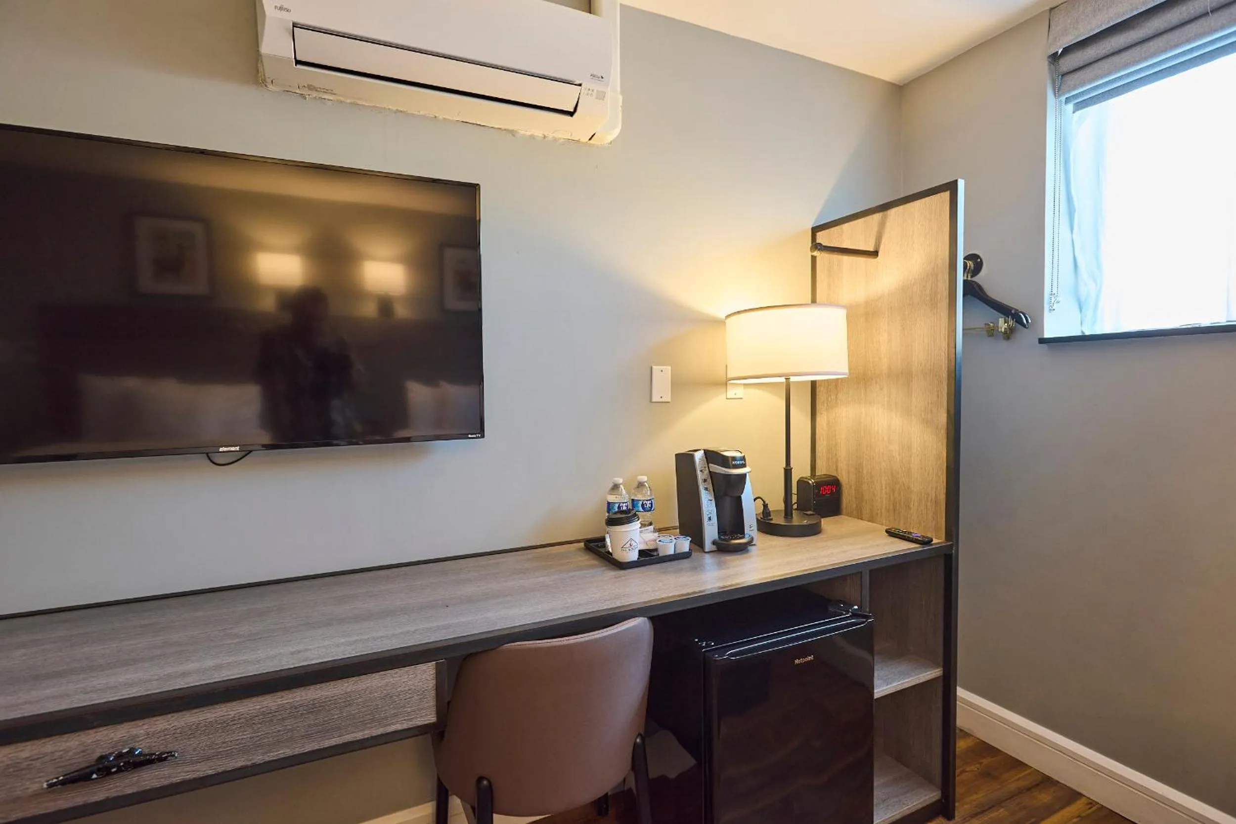 Bedroom in The Lodge Red Hook