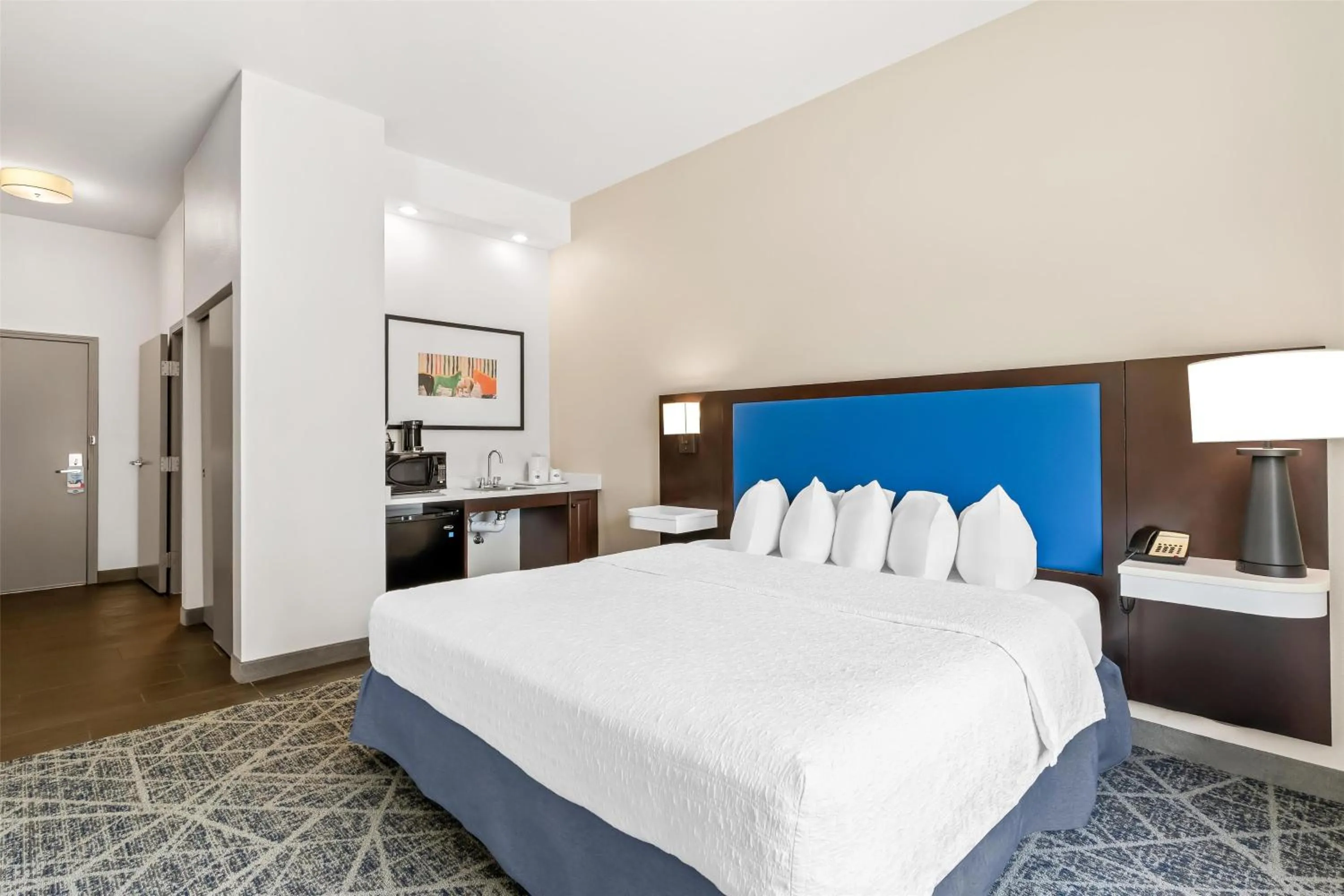 Bed in Hampton Inn Laramie