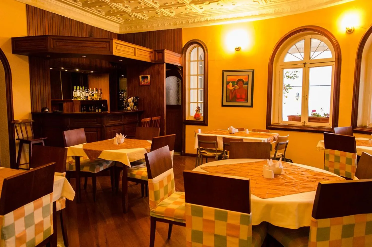 Restaurant/places to eat in Hotel La Casona