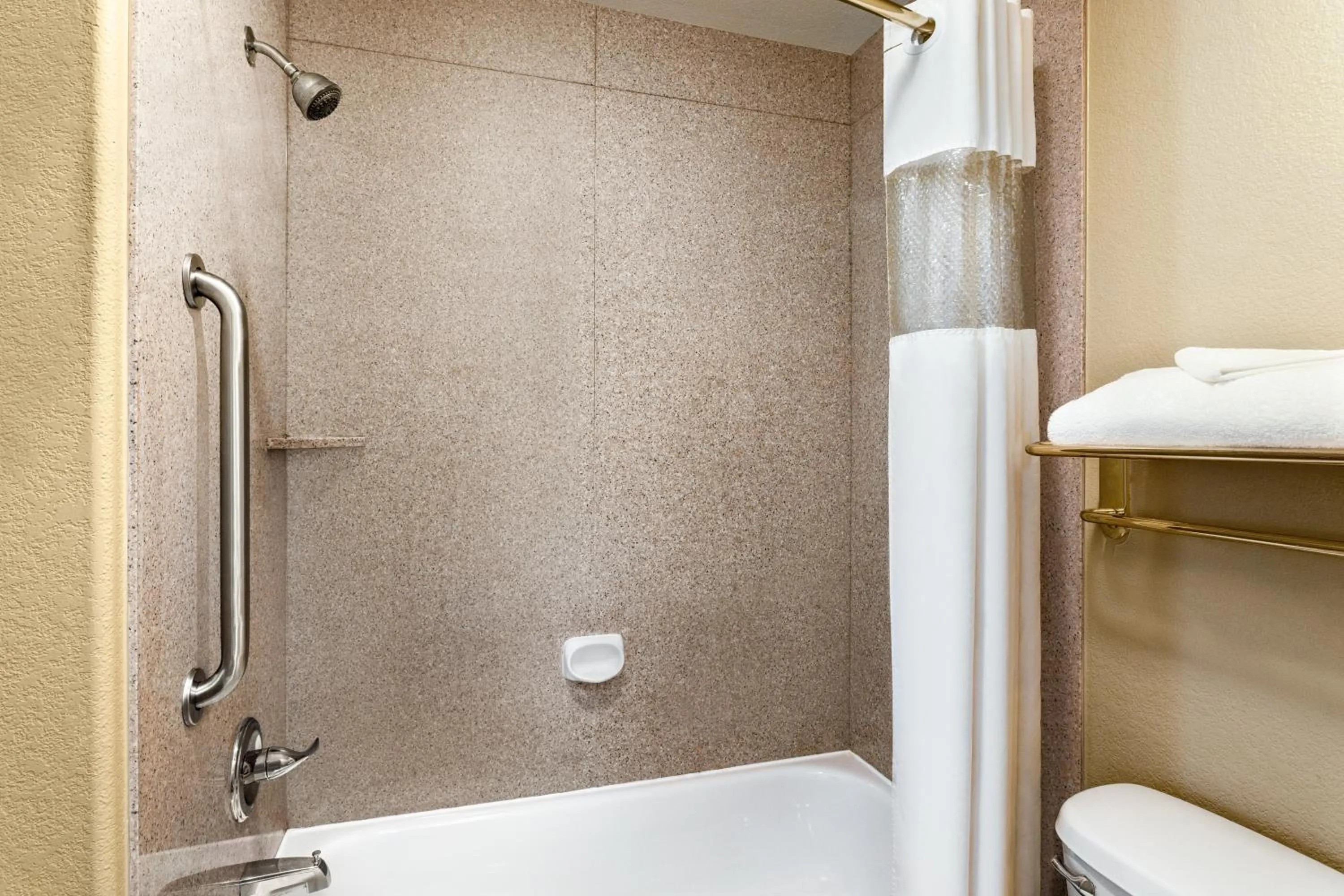 Bathroom, Bed in Baymont by Wyndham Wichita Falls