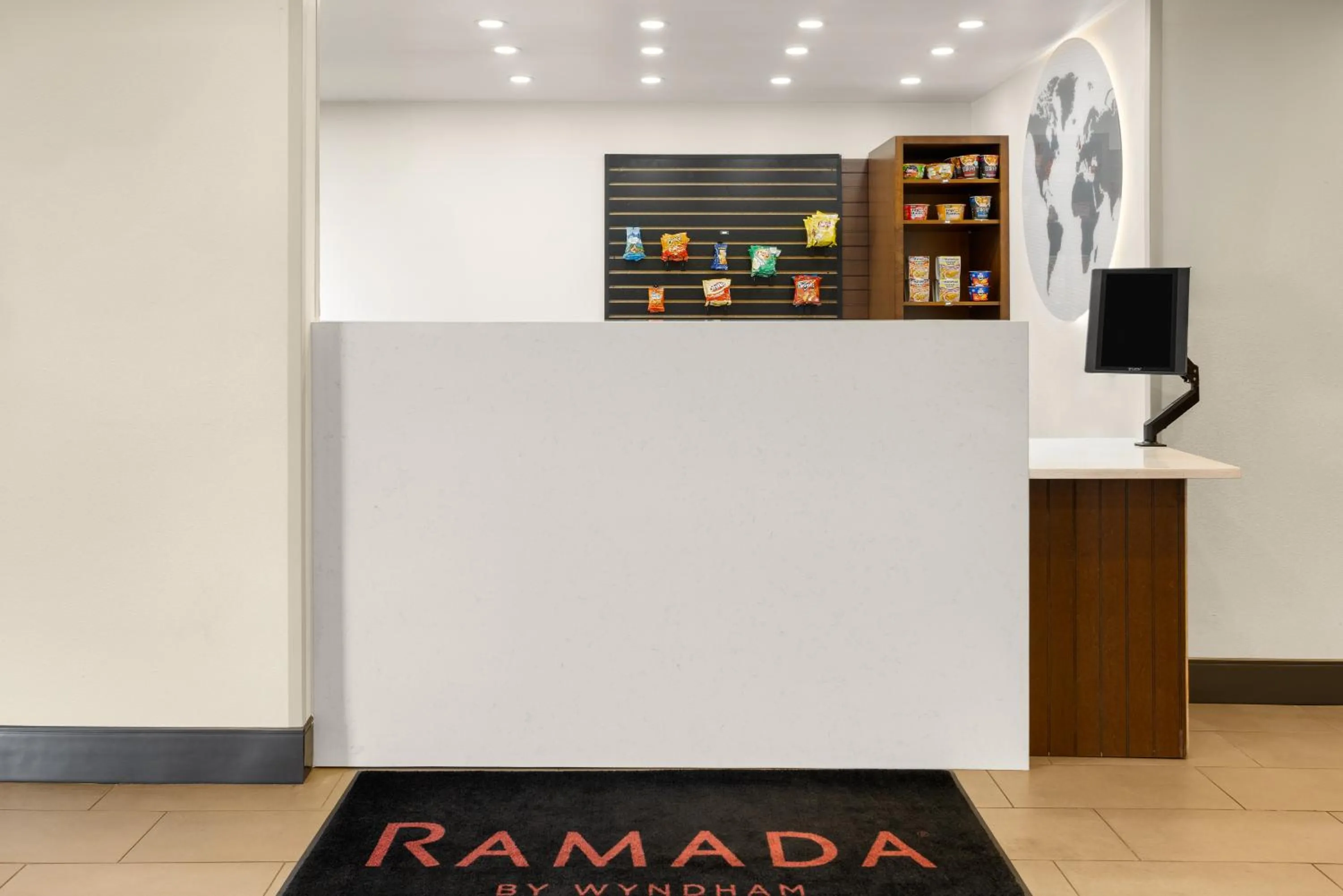 Lobby or reception in Ramada by Wyndham York Harrisburg Hershey