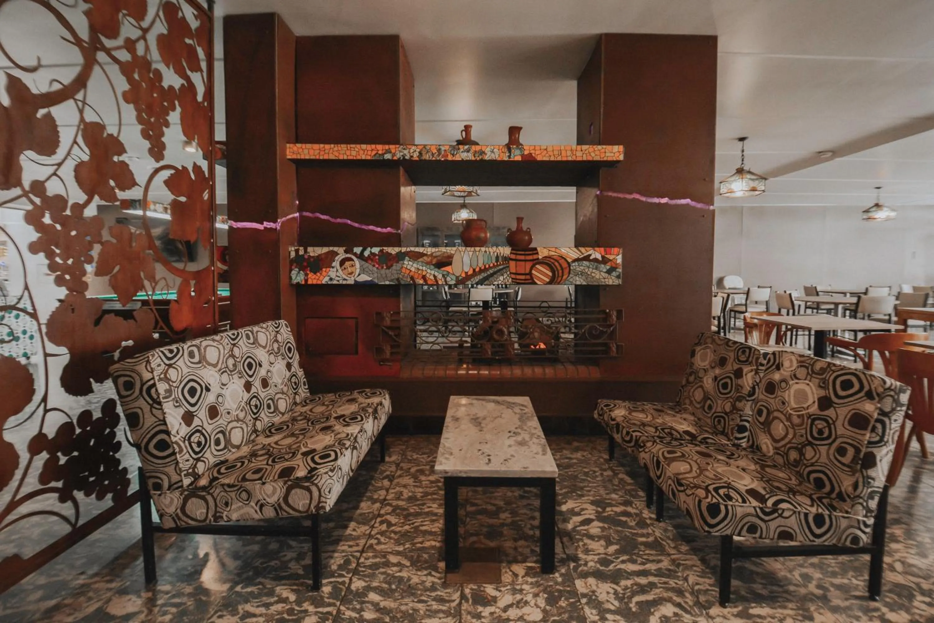 Seating area in Hotel Nutibara