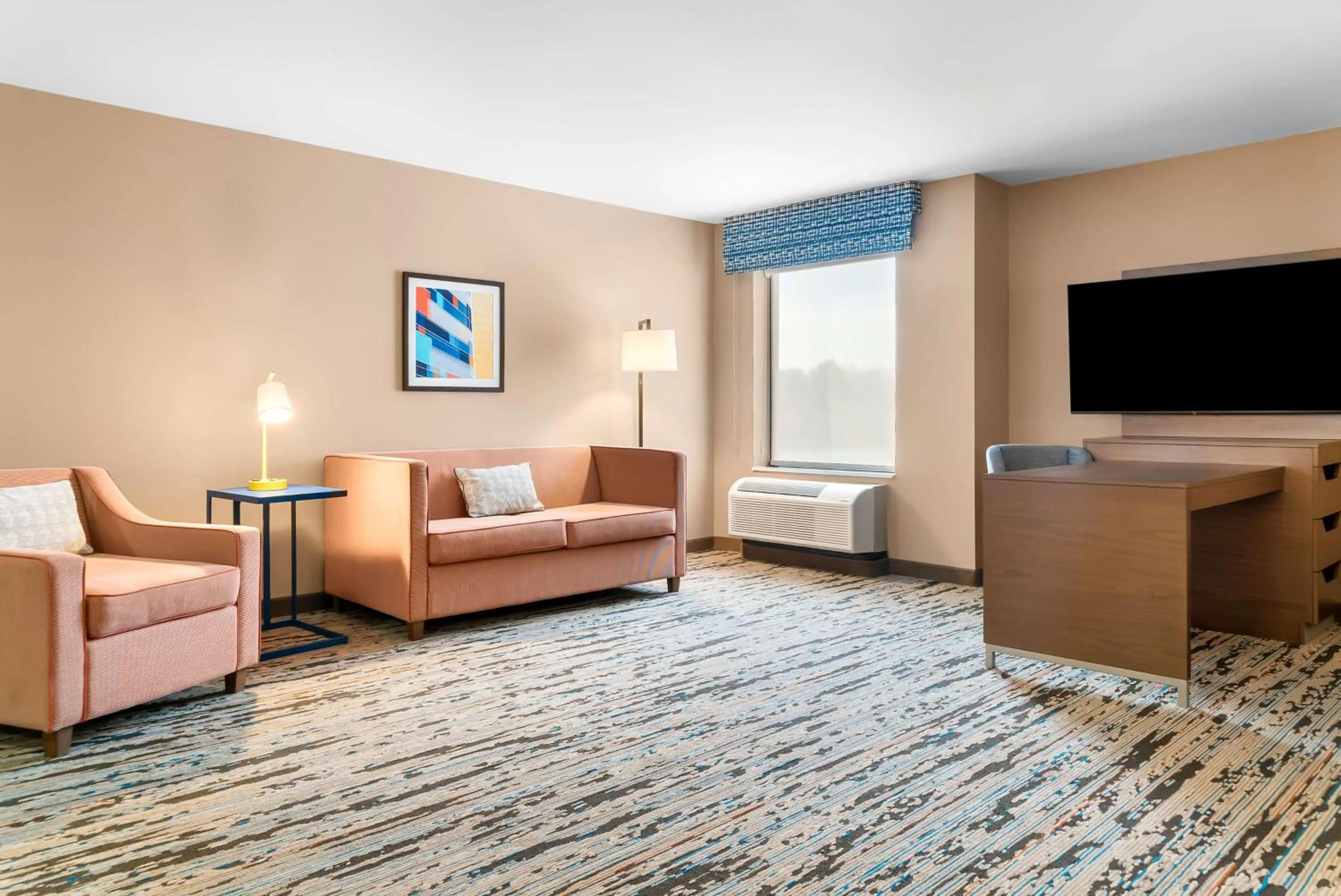 Living room in Hampton Inn Detroit/Auburn Hills-North