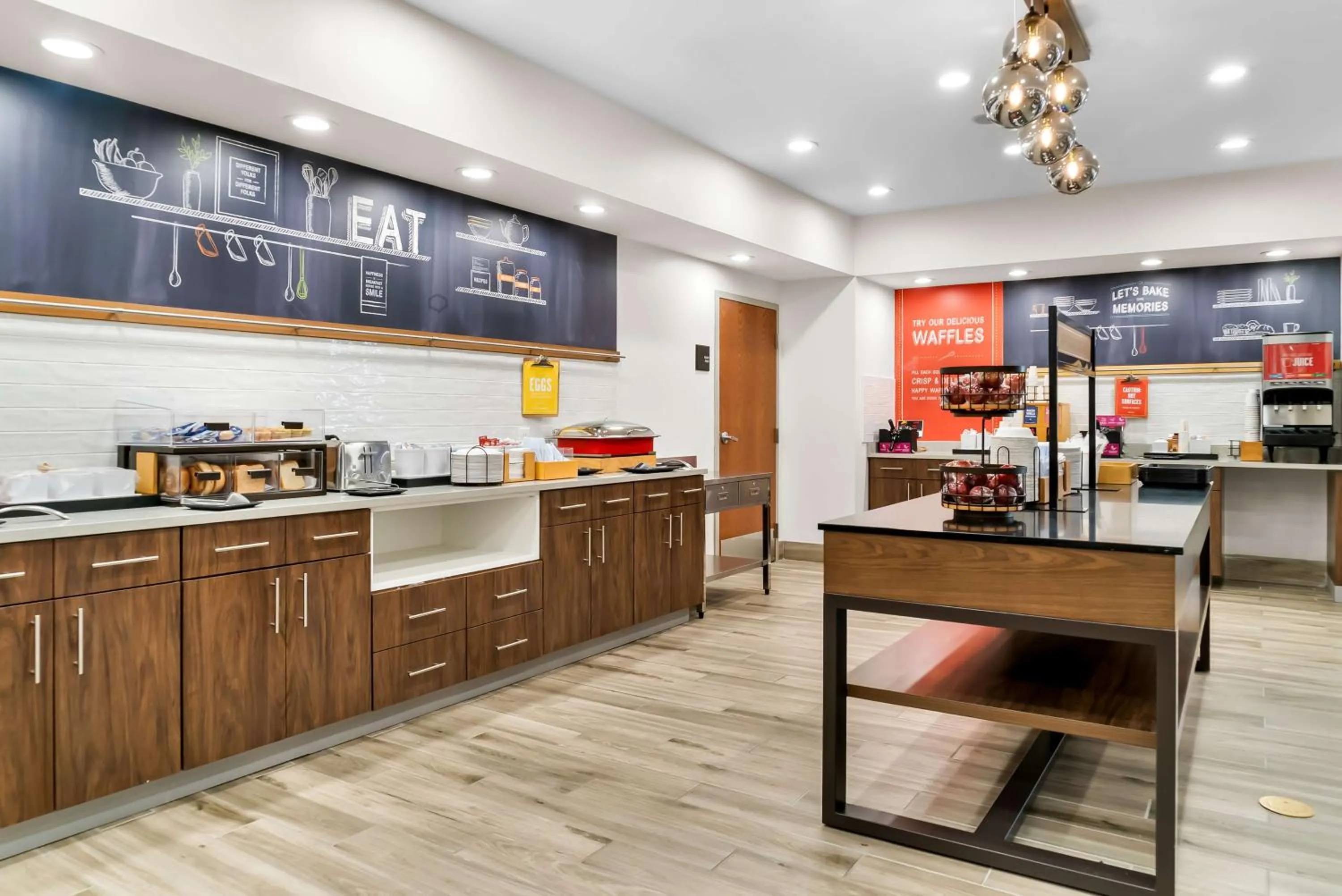 Breakfast in Hampton Inn Detroit/Auburn Hills-North