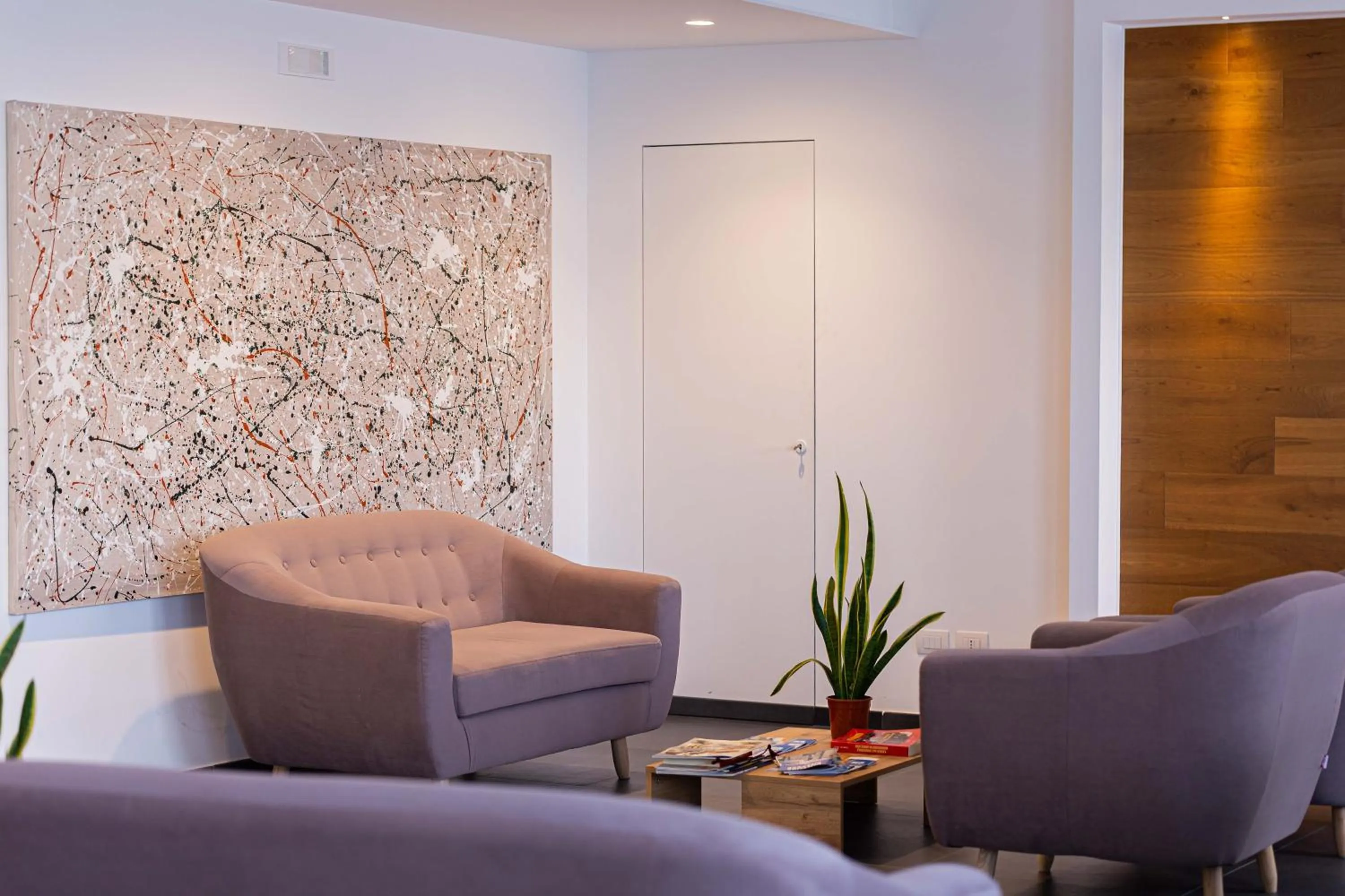 Seating area in Moma Hotel Wellness & Spa