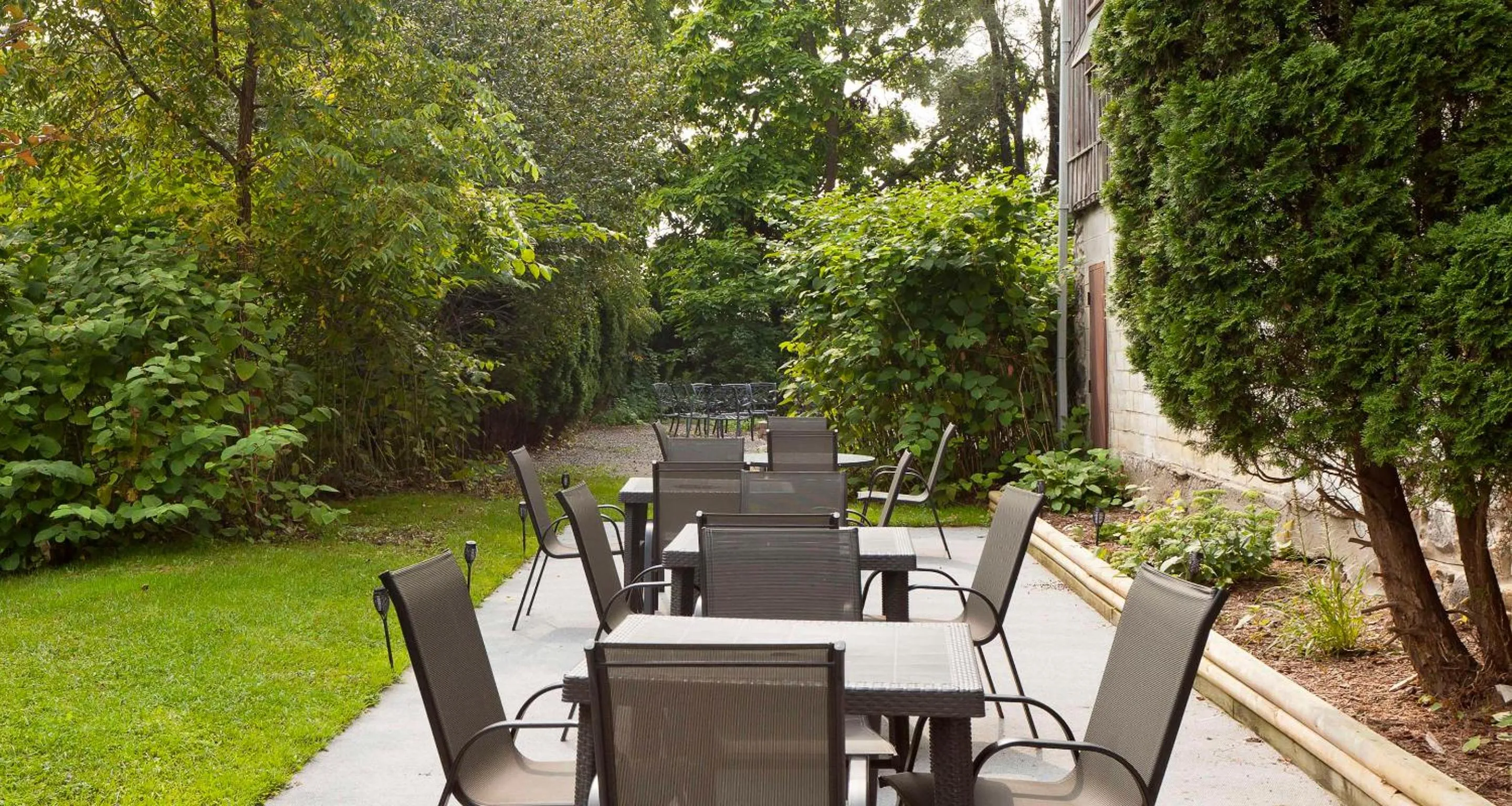 Property building in Elm Hurst Inn & Spa