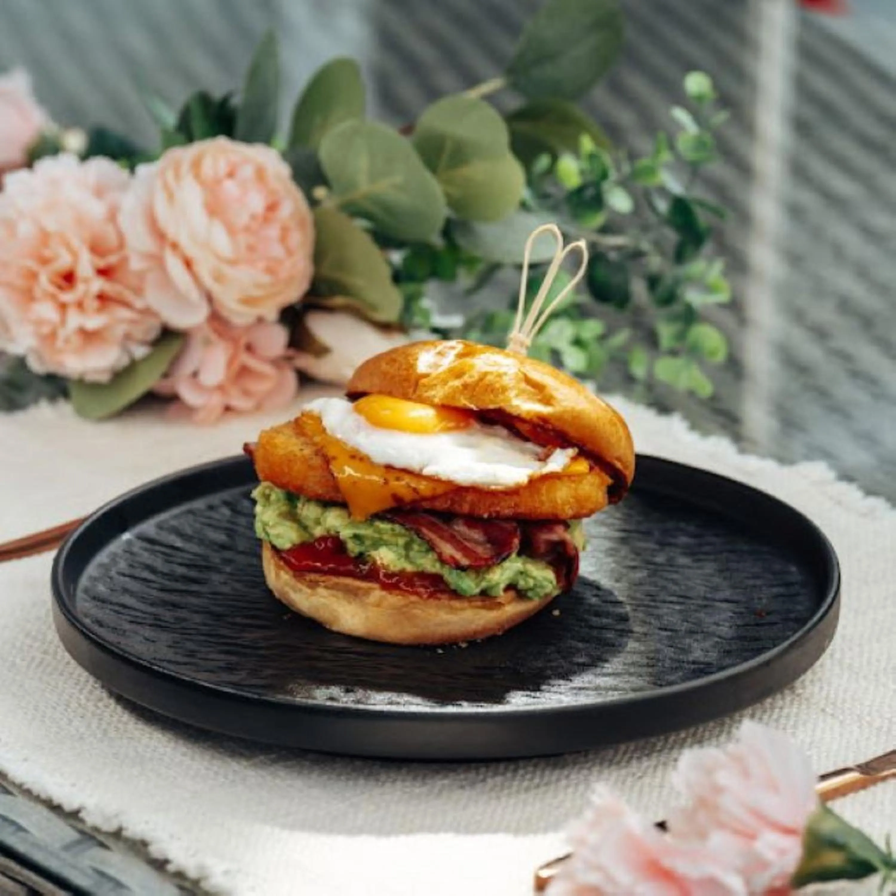 Breakfast in Montego Mermaid Beach Motel