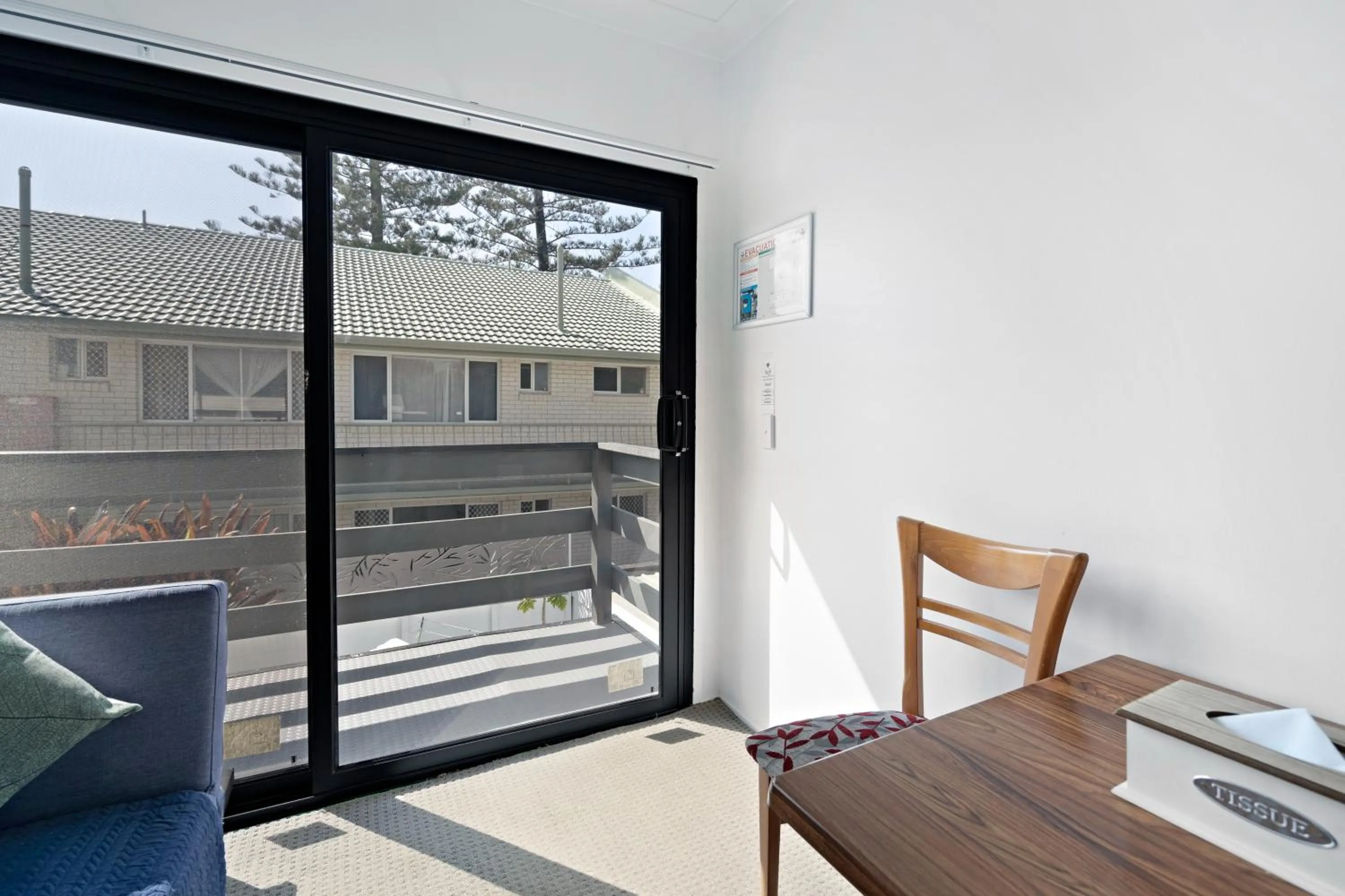 Day in Montego Mermaid Beach Motel