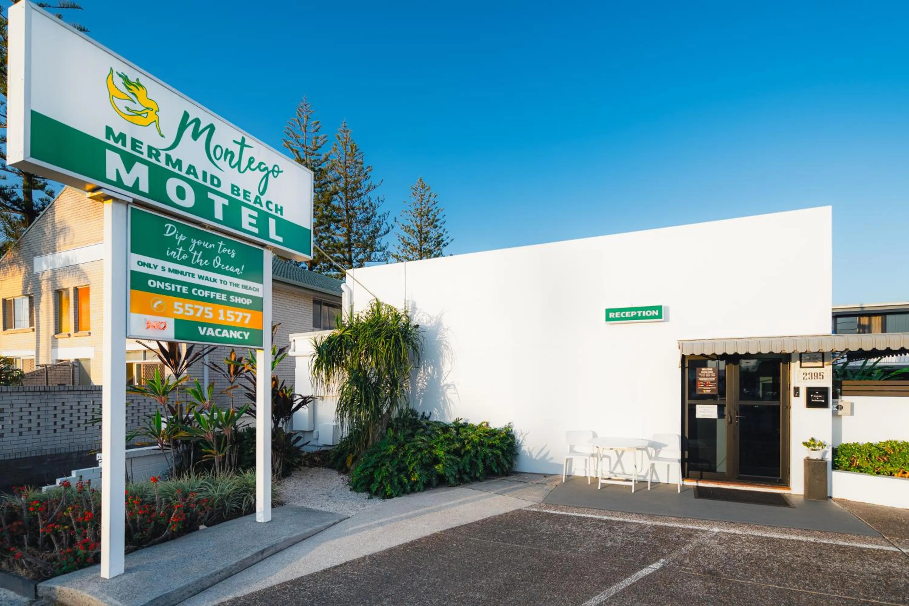 Day in Montego Mermaid Beach Motel