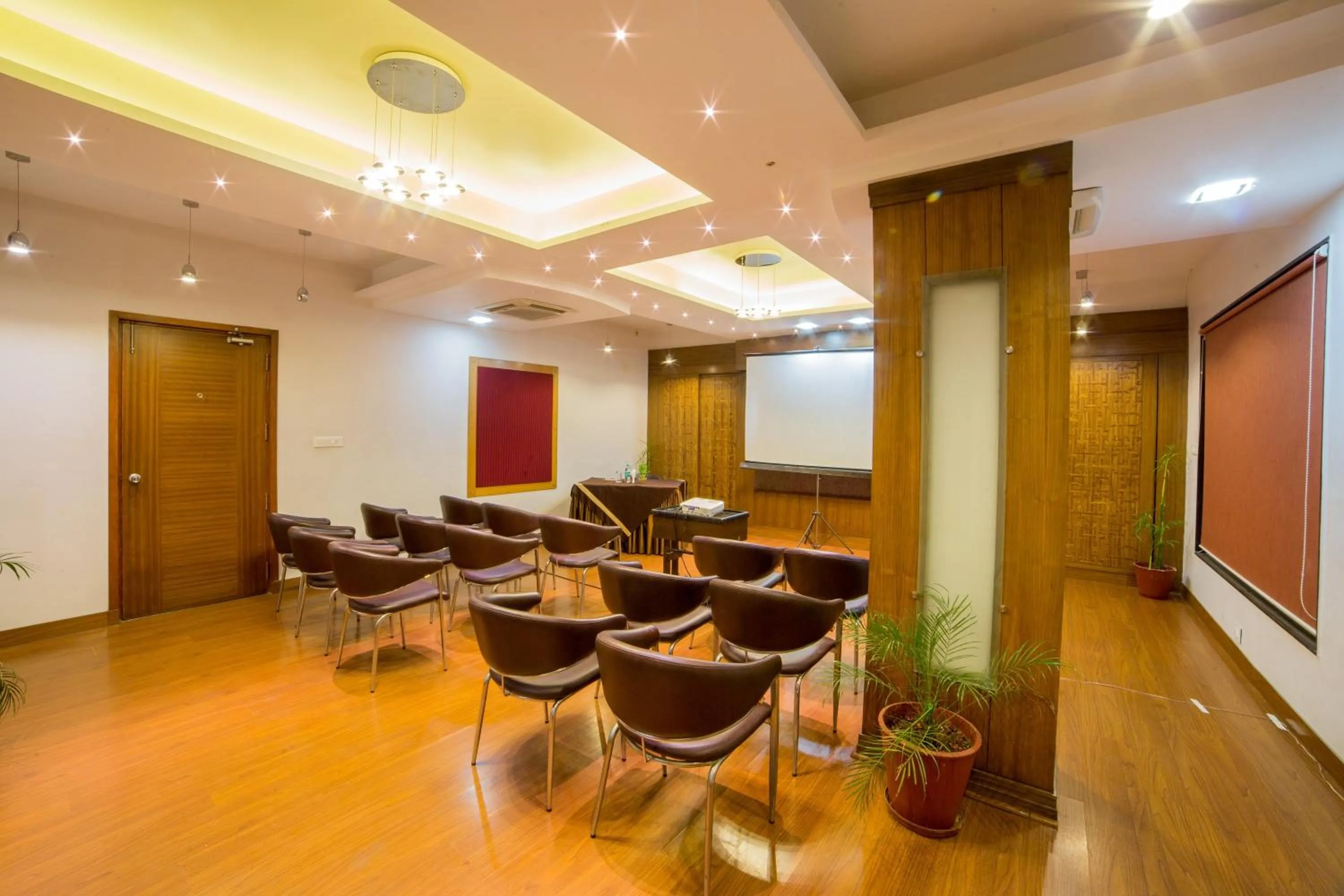Meeting/conference room in Amantra Comfort Hotel