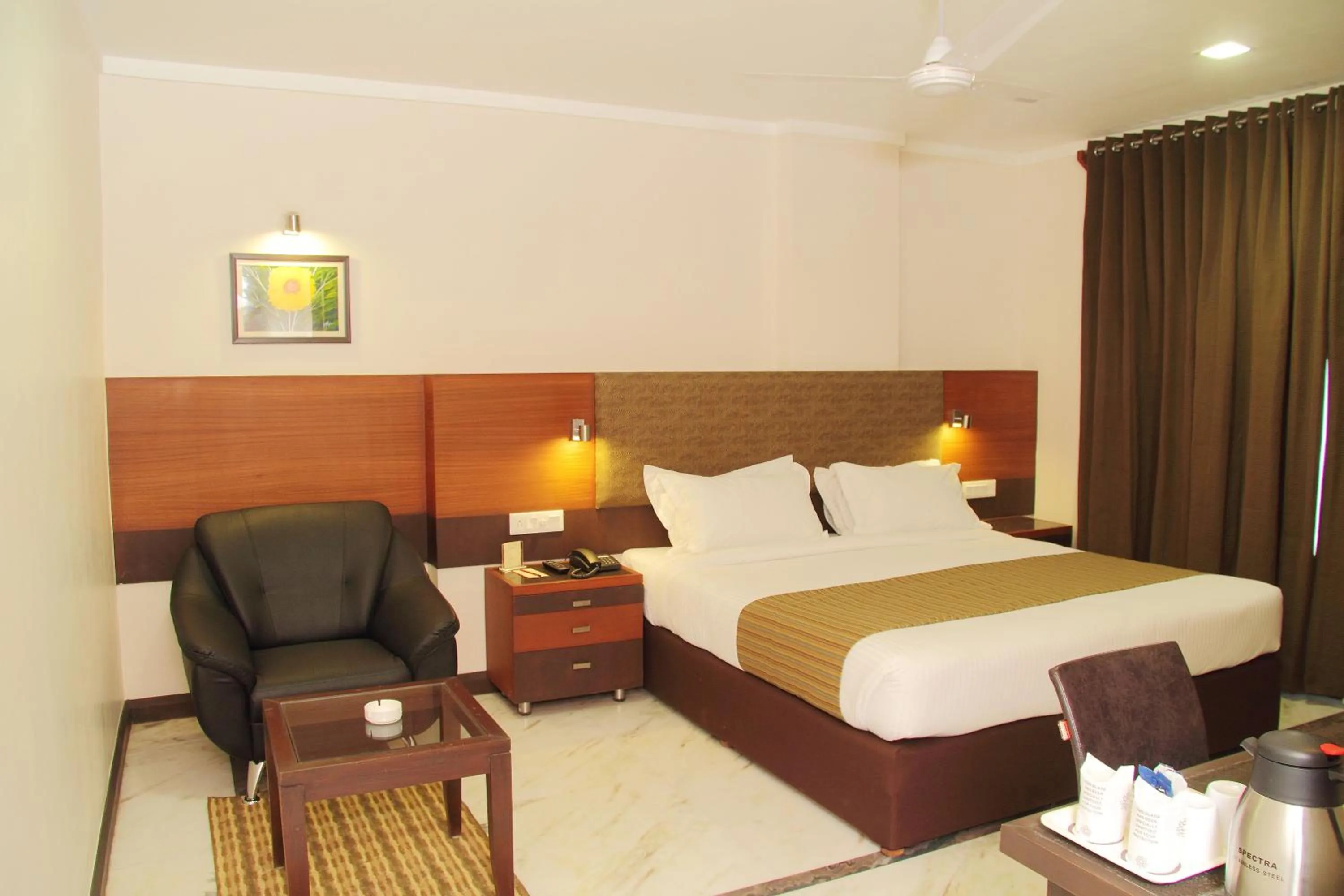 Deluxe Room - single occupancy in Amantra Comfort Hotel