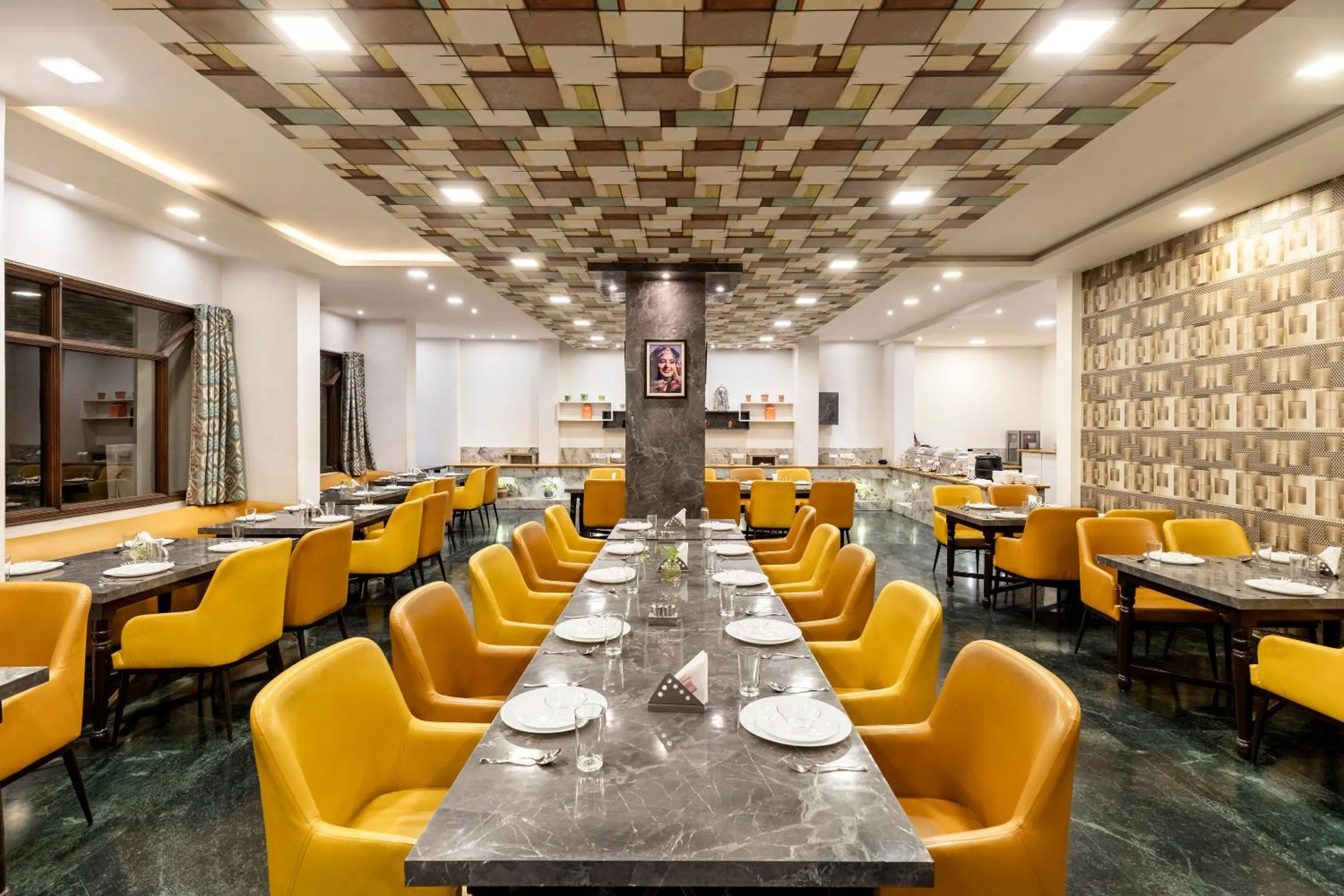 Restaurant/places to eat in ECKO Premier Vibrant