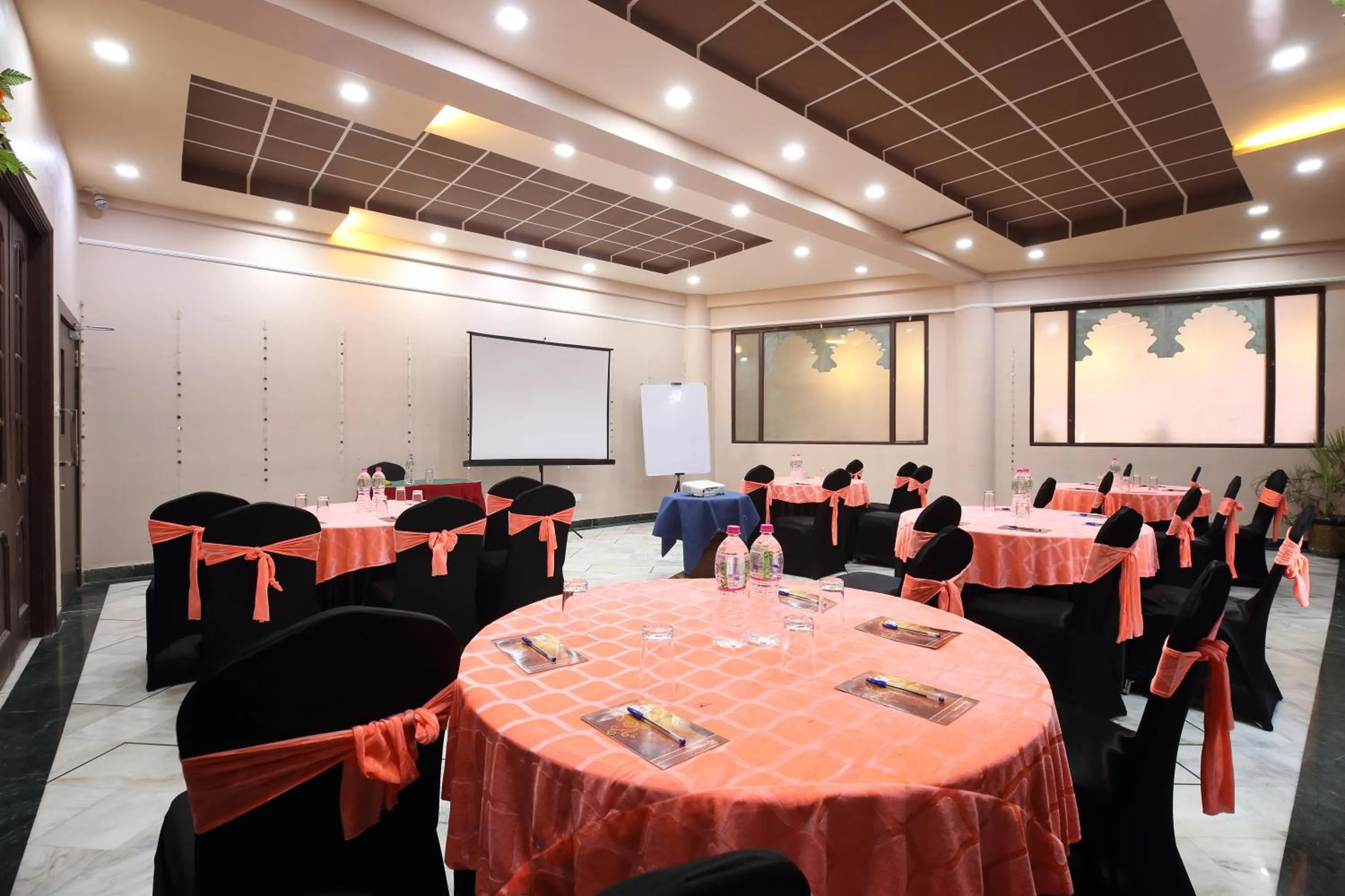 Meeting/conference room in ECKO Premier Vibrant
