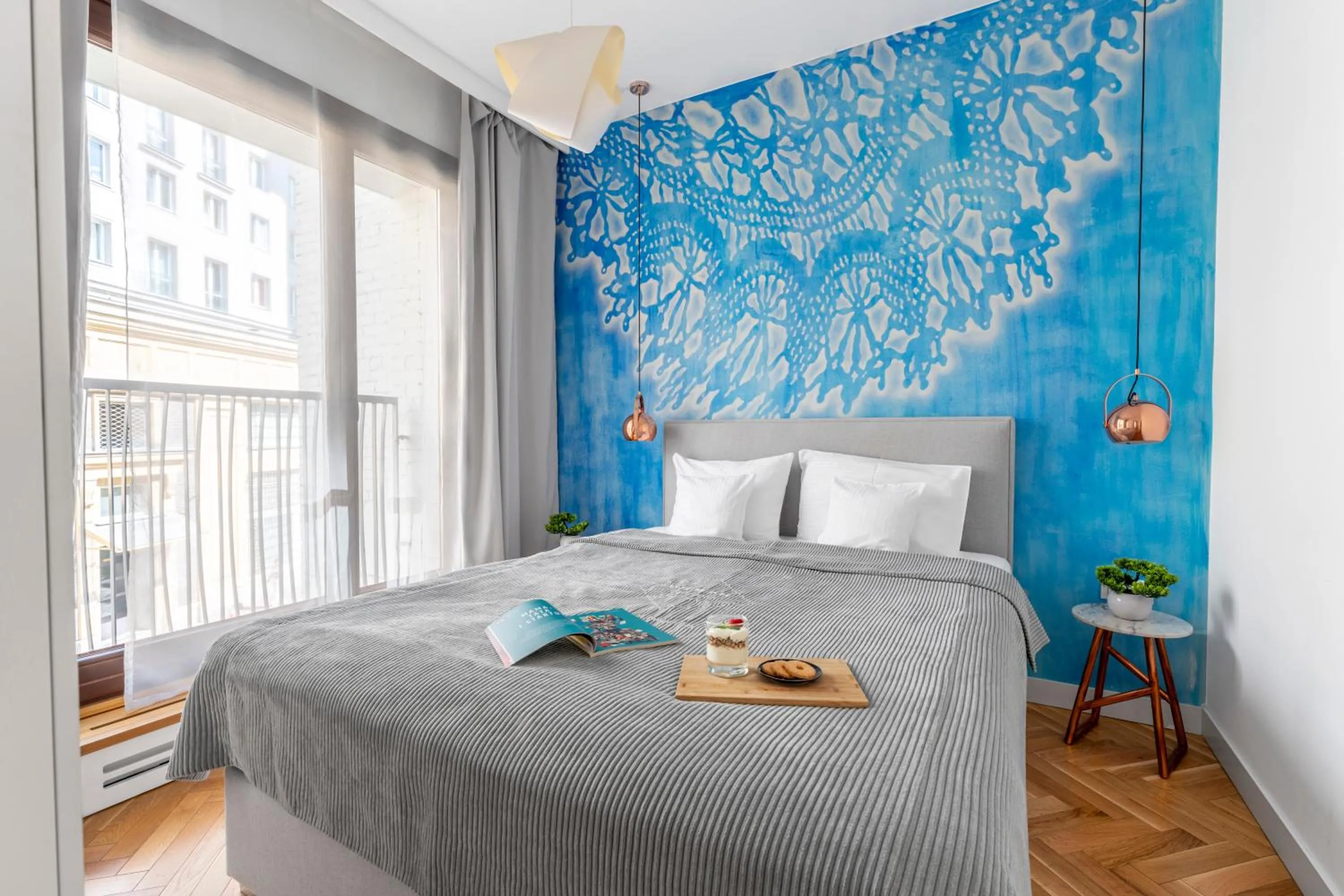 Bed in oompH Warsaw Central STREET ART Apartments