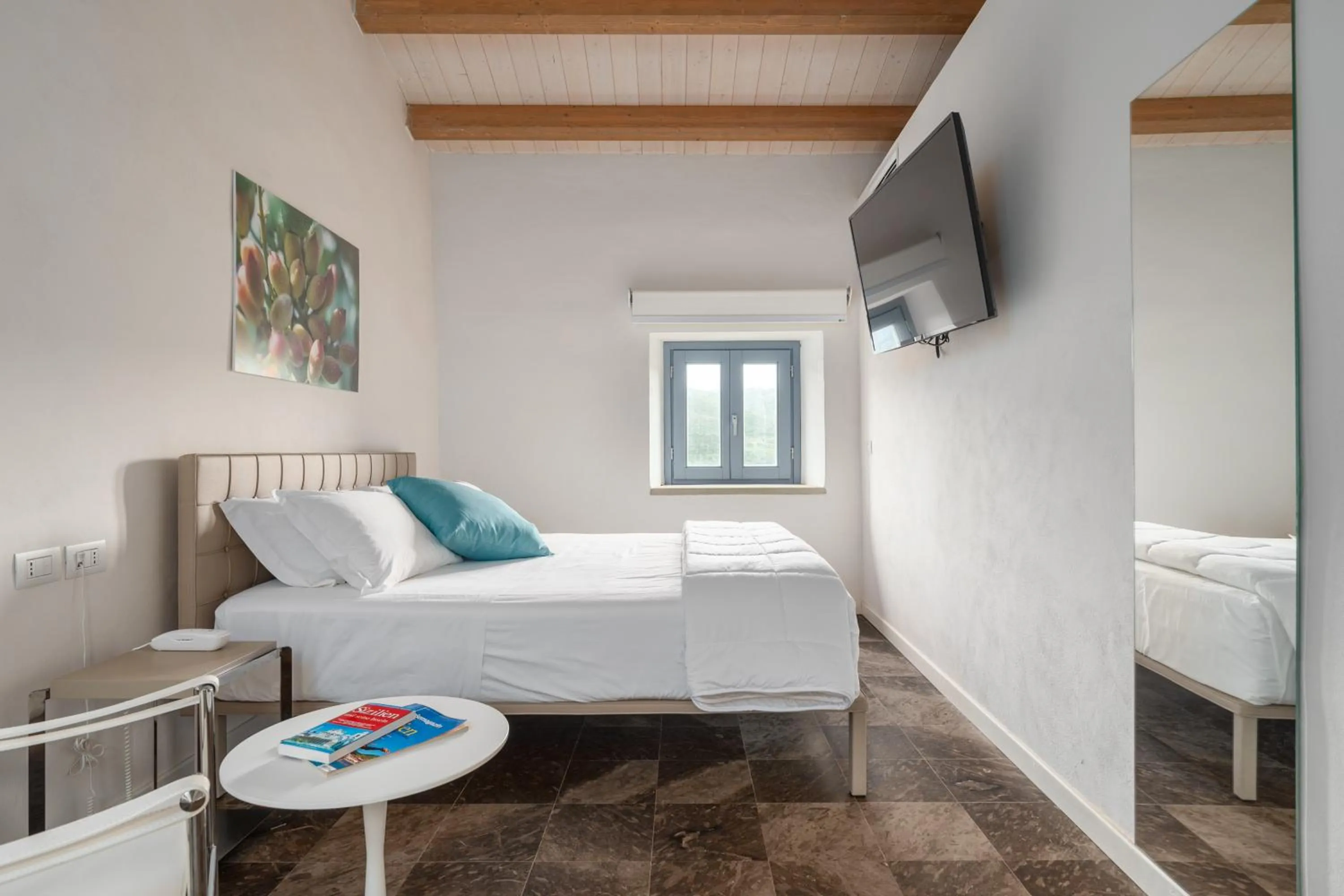 Bed in Borgo d'Orlando - Small Country Hotel