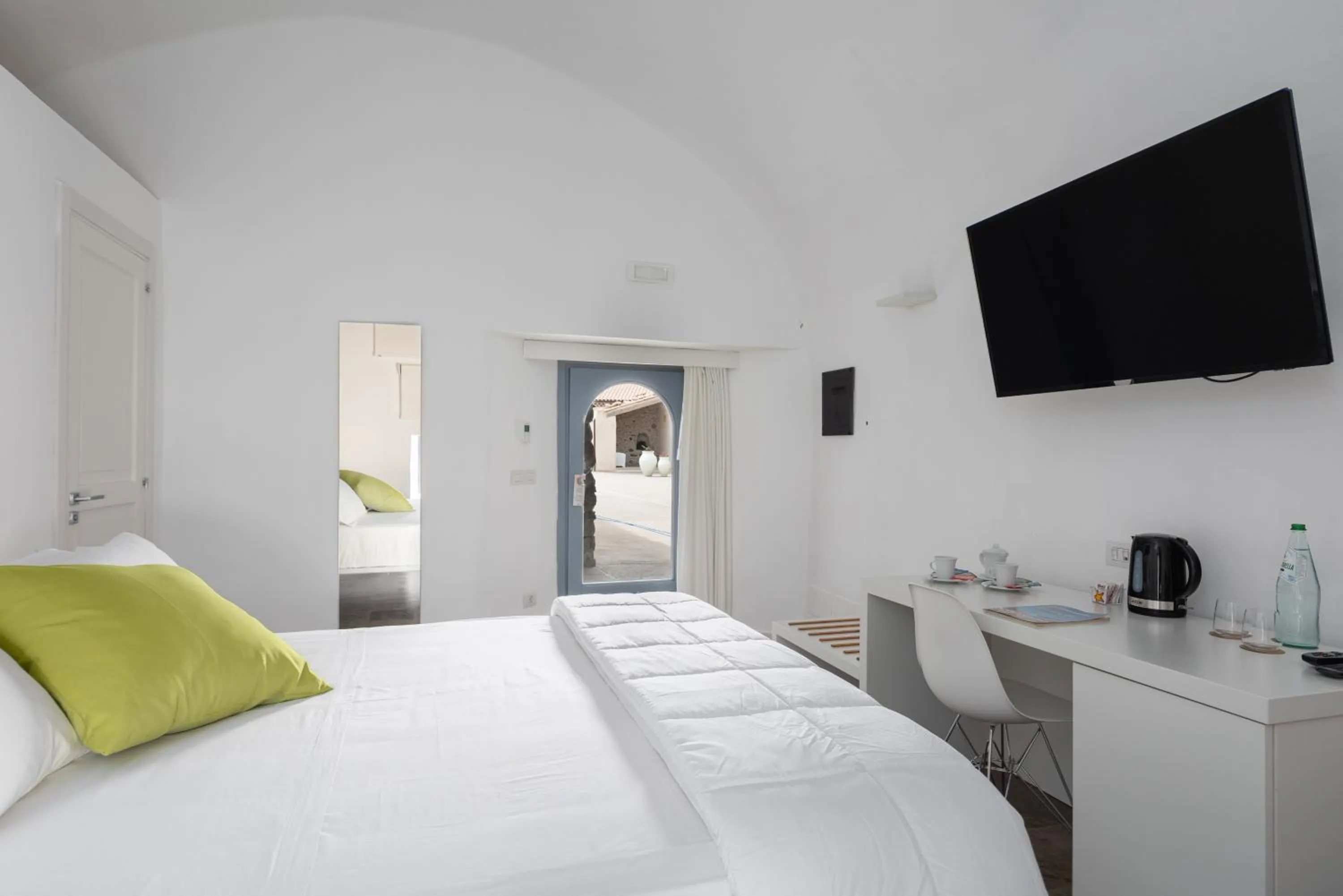 Bed in Borgo d'Orlando - Small Country Hotel