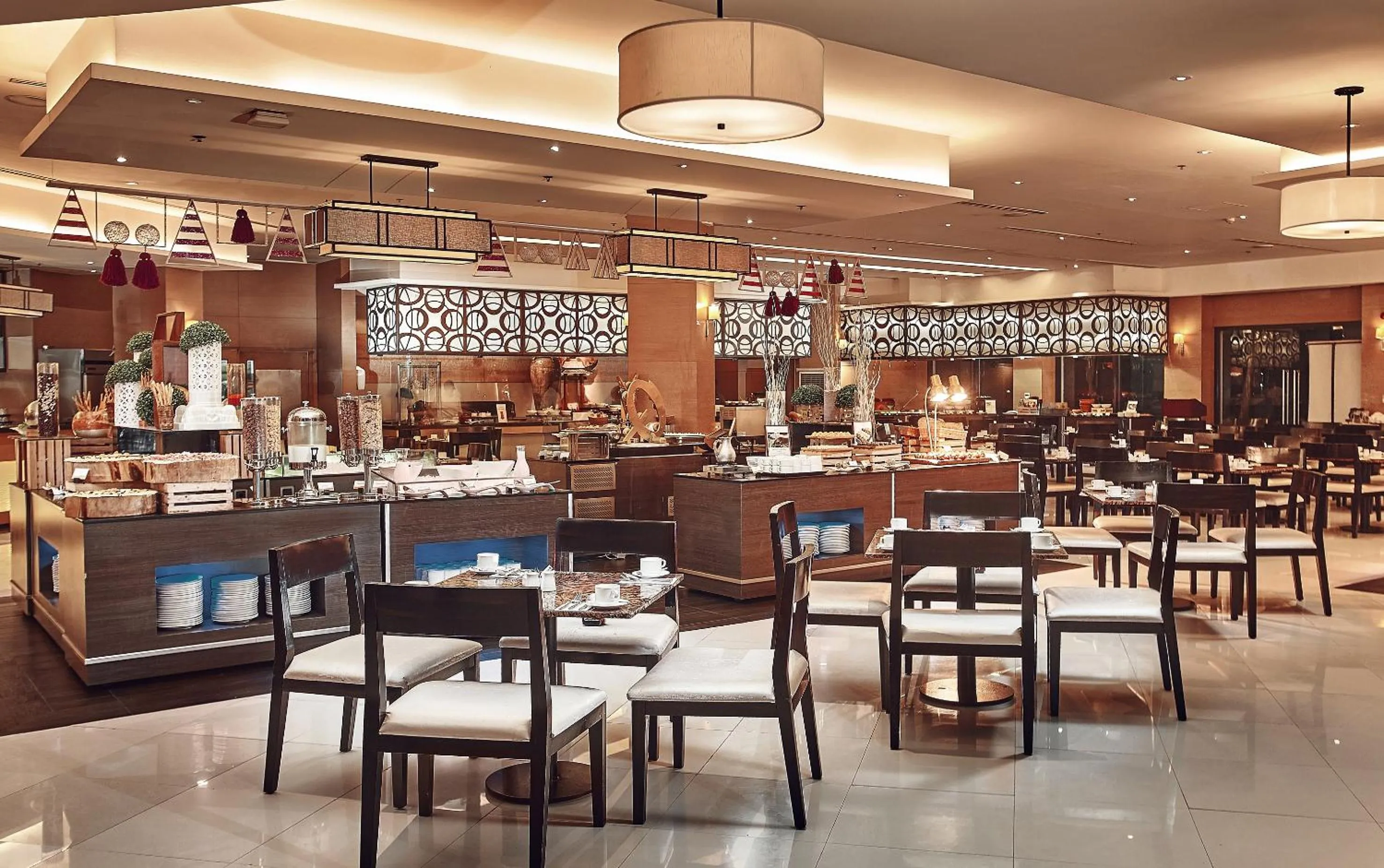 Restaurant/places to eat in Quest Hotel & Conference Center Cebu