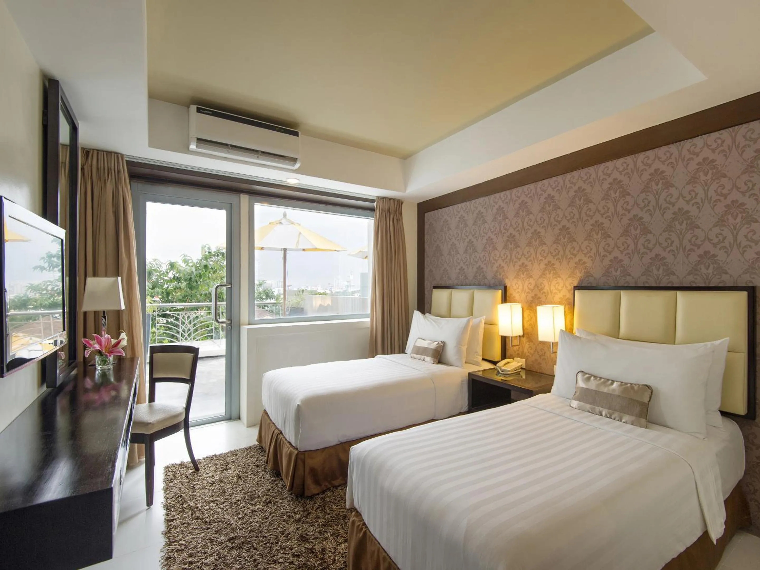 Bedroom, Bed in Quest Hotel & Conference Center Cebu