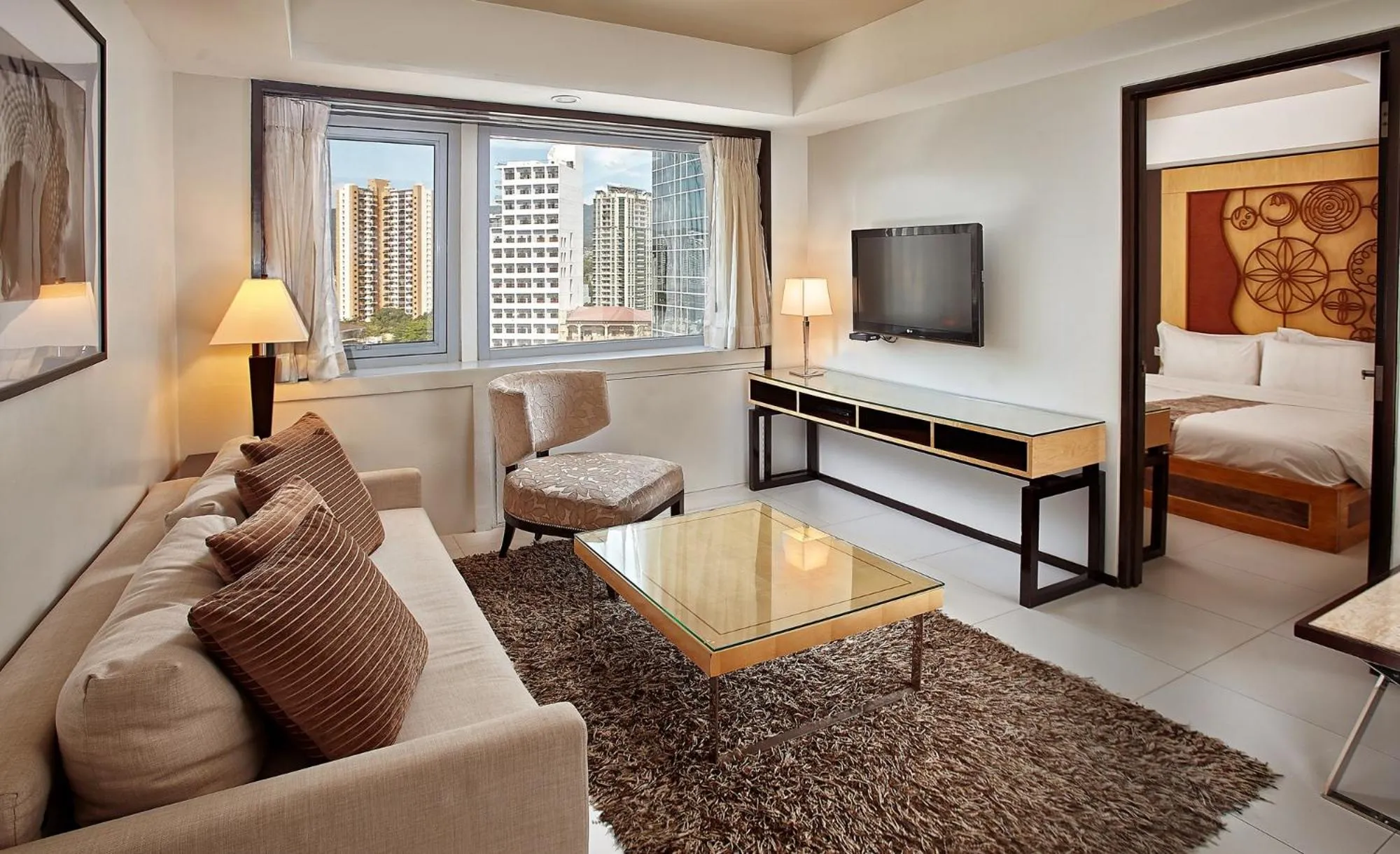 Living room, Bed in Quest Hotel & Conference Center Cebu