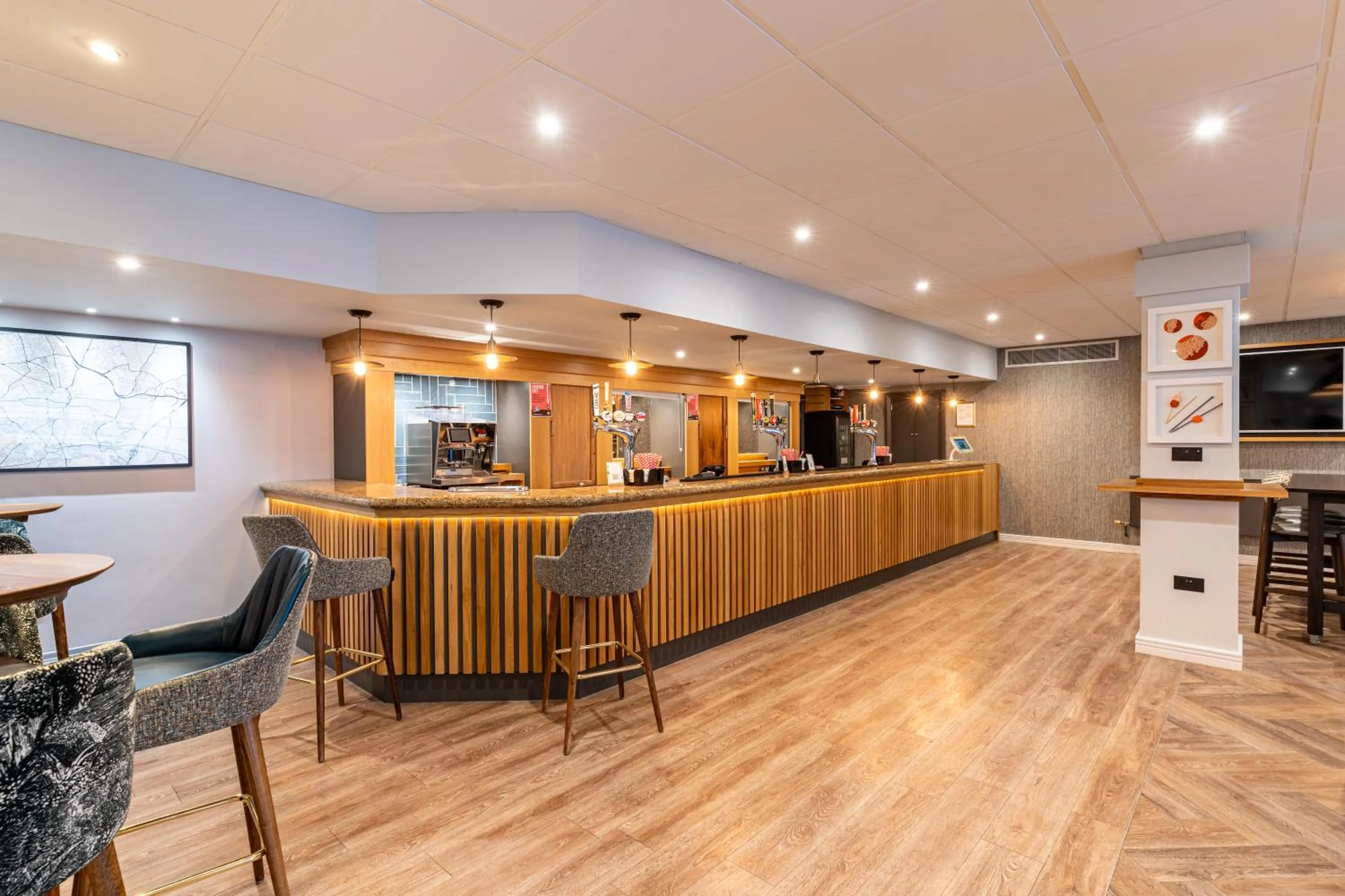 Lounge or bar in Sedgebrook Hall