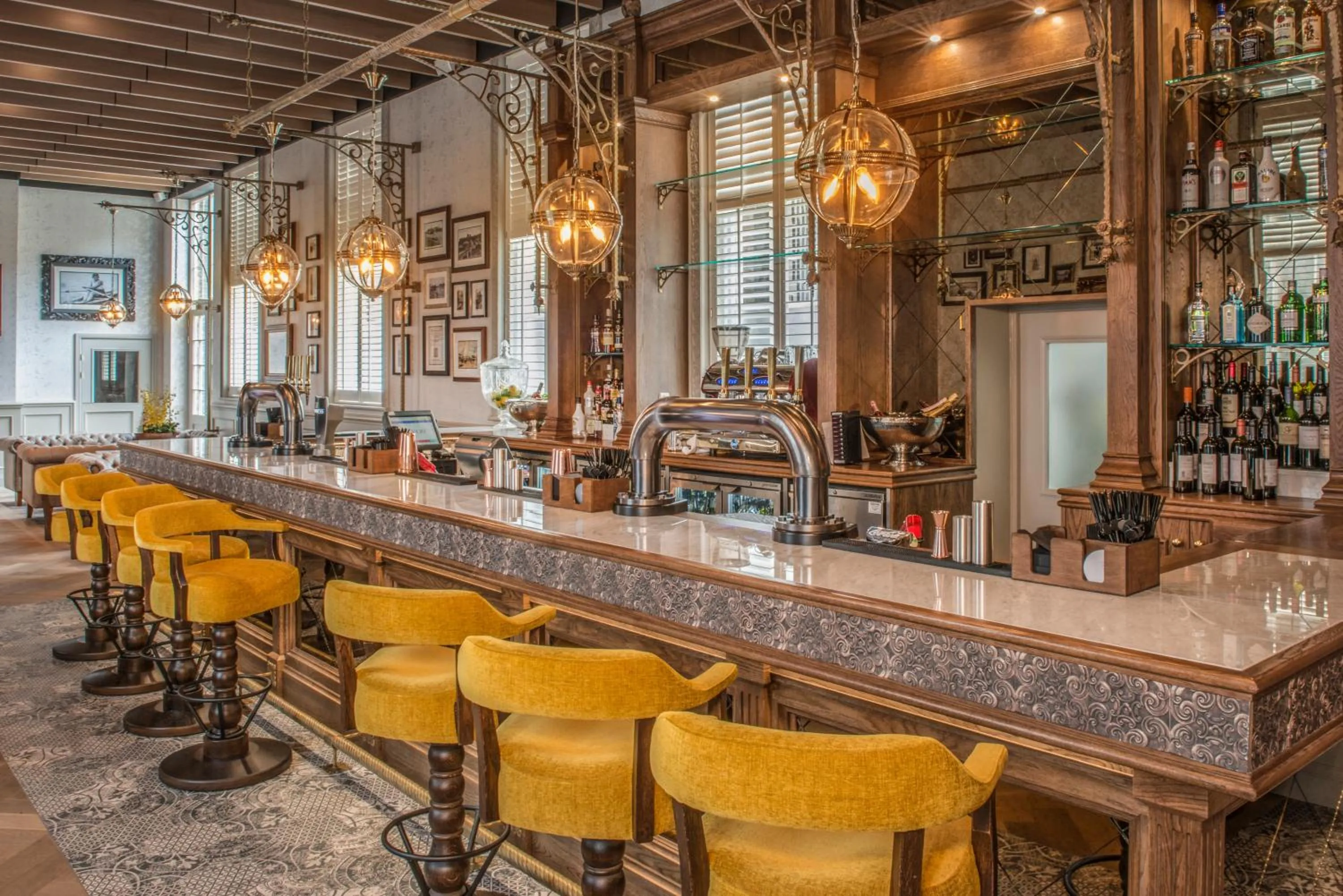 Restaurant/places to eat in De Vere Beaumont Estate