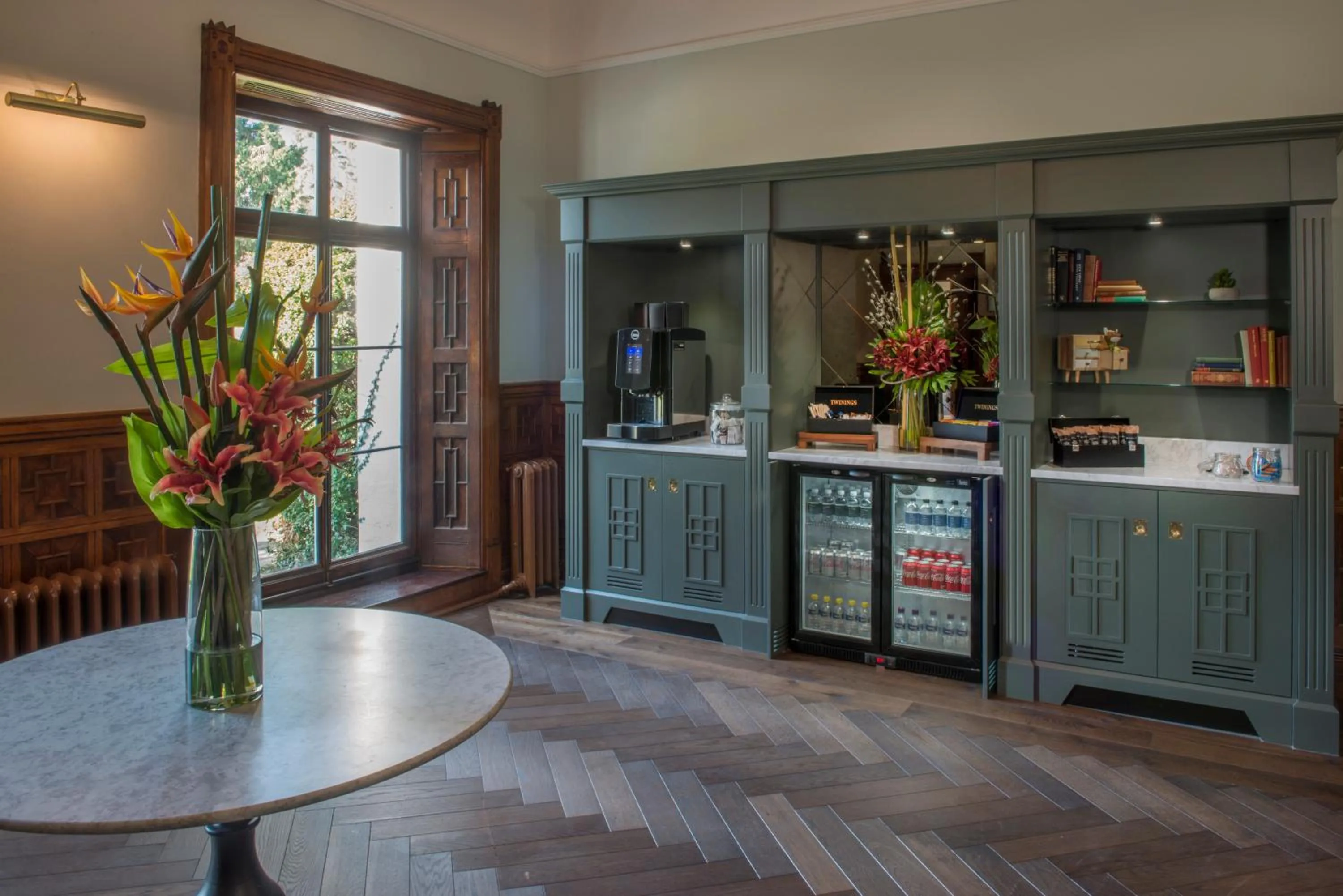 Lounge or bar in De Vere Beaumont Estate