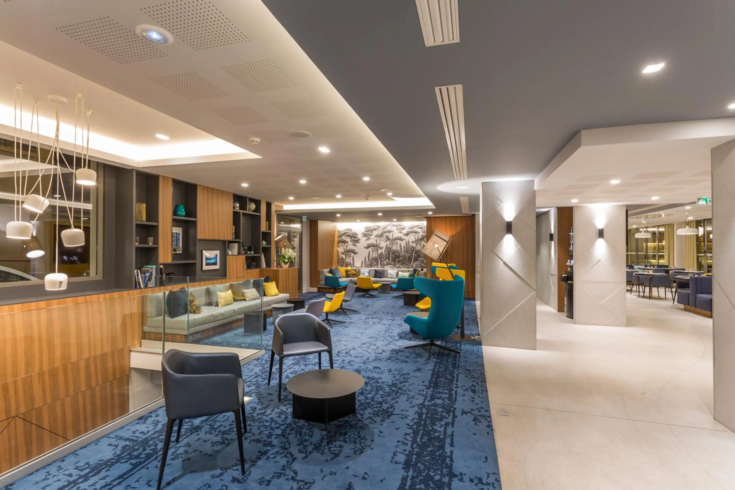 Lobby or reception in Nemea Appart Hotel Cannes Palais