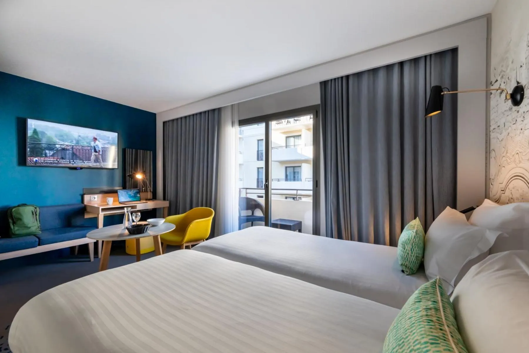 Photo of the whole room, Bed in Nemea Appart Hotel Cannes Palais