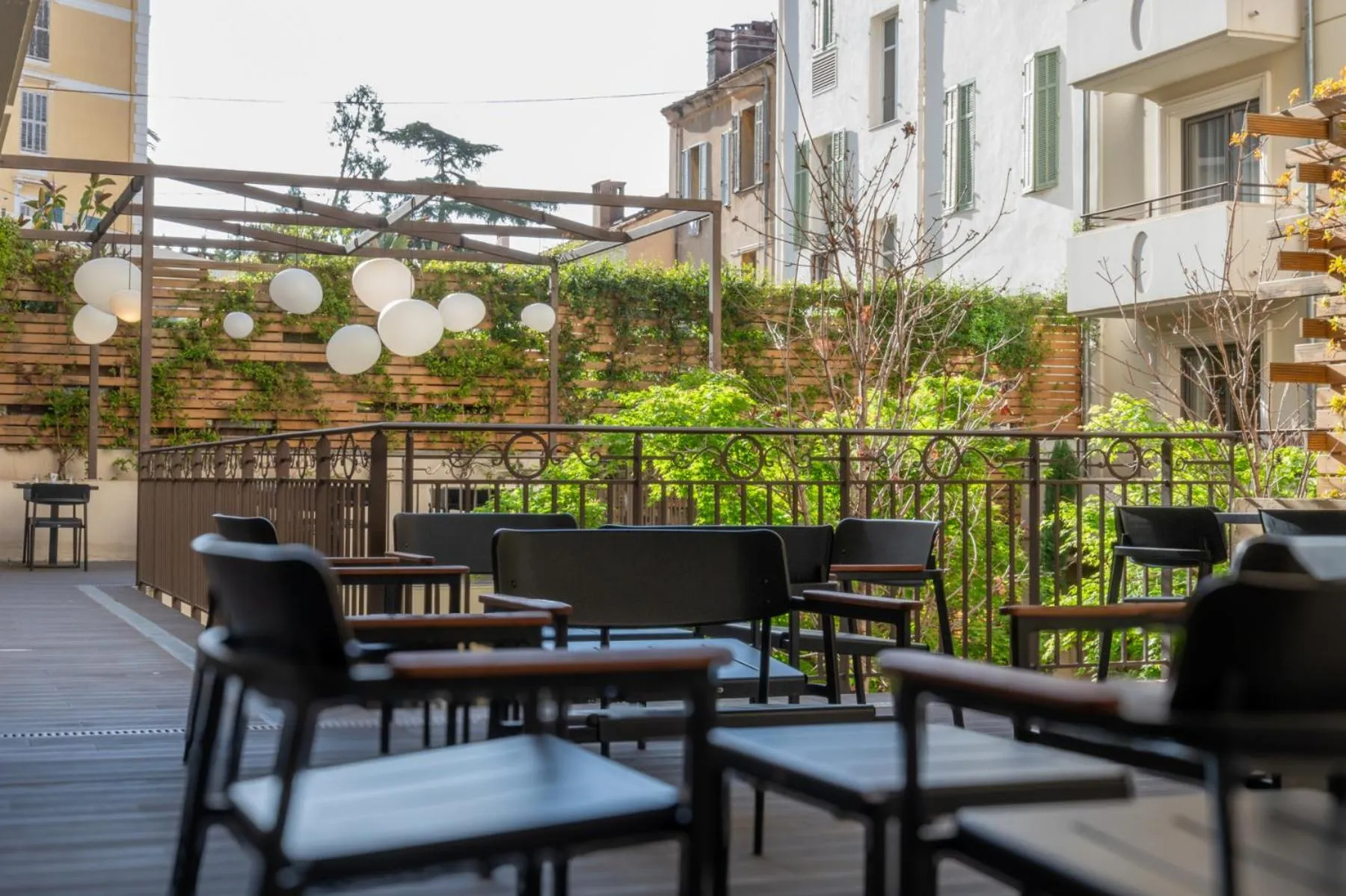 Patio in Nemea Appart Hotel Cannes Palais