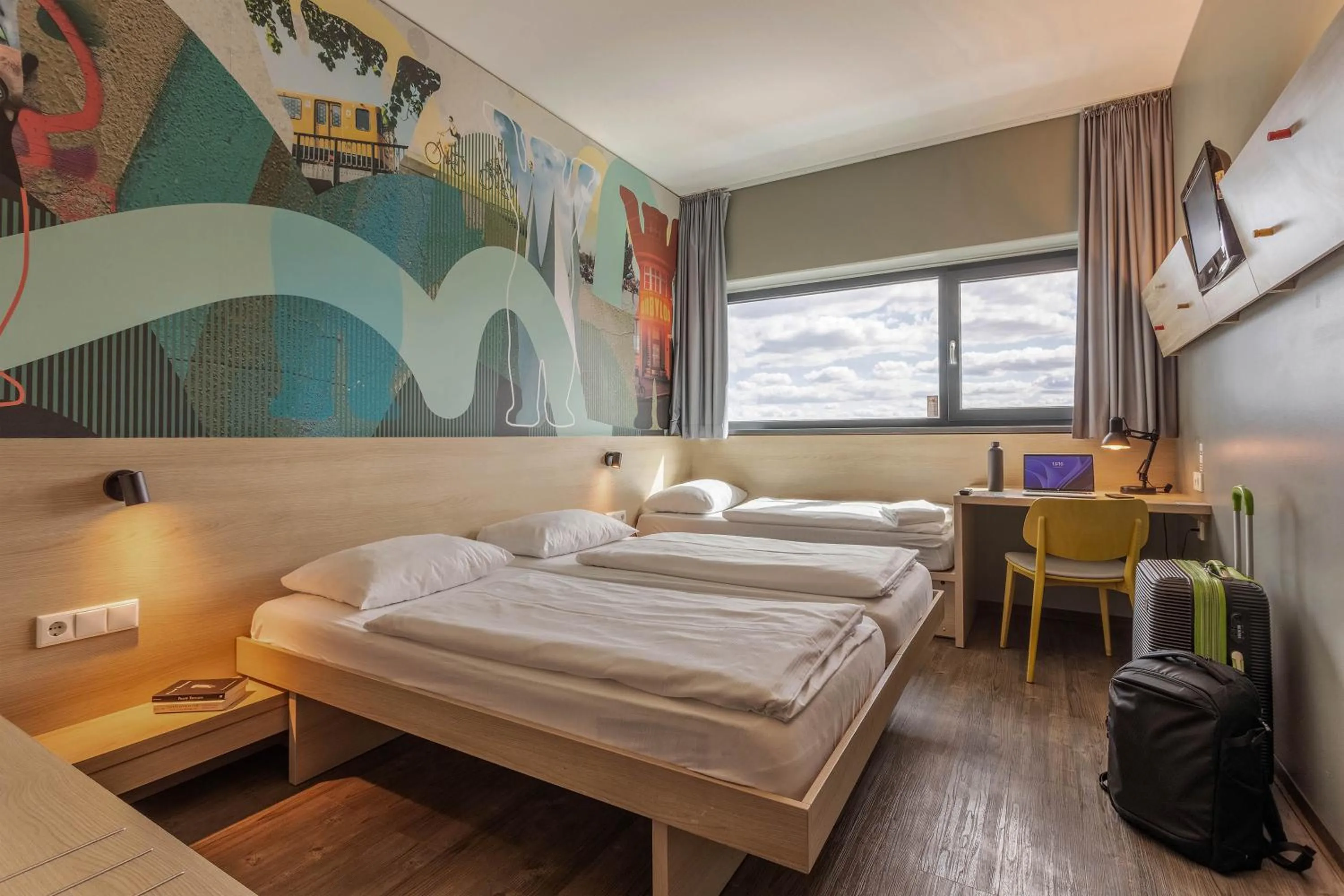Bedroom, Bed in MEININGER Hotel Berlin Airport