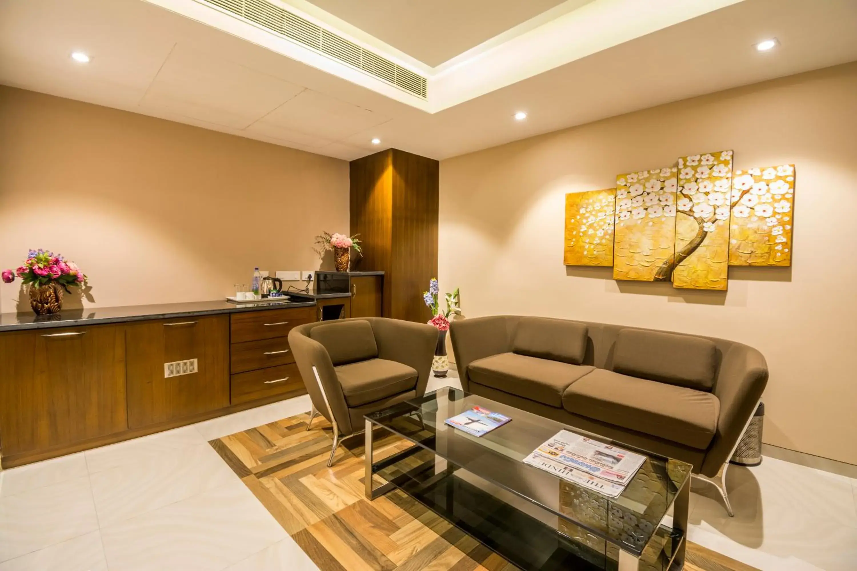 Suite in The Capital Hotel Suite in The Capital Hotel