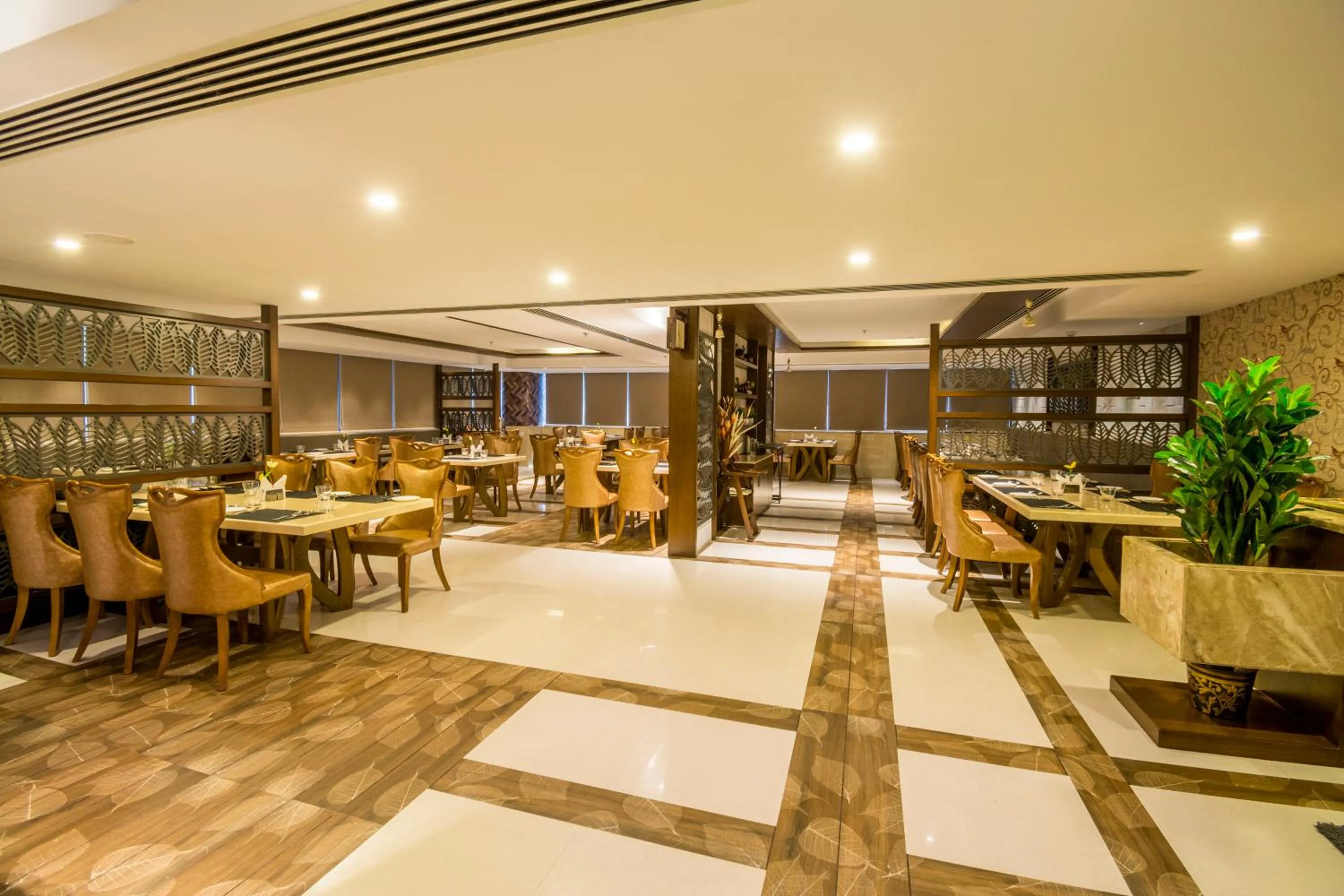 Restaurant/places to eat in The Capital Hotel
