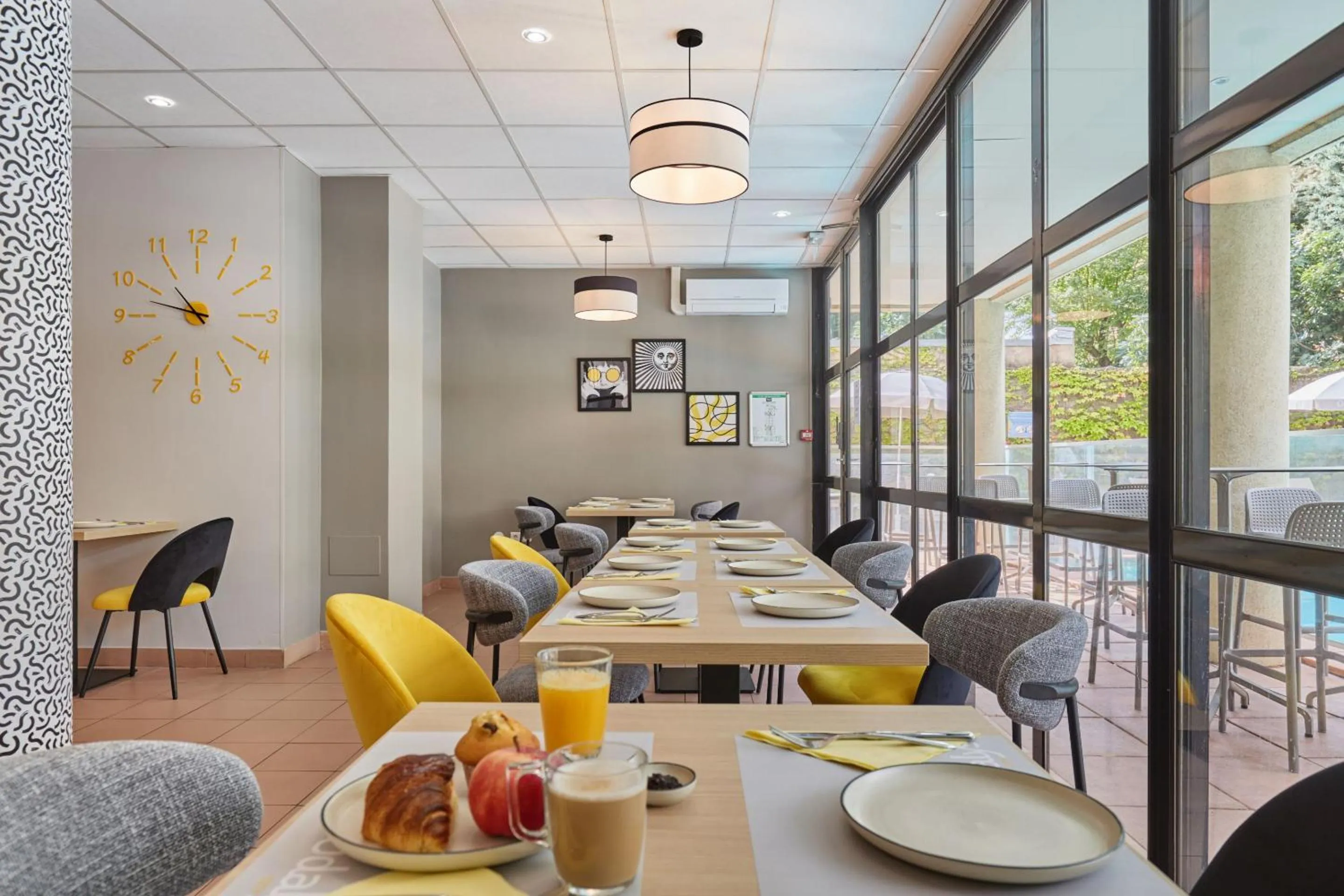 Breakfast in Appart Hotel Odalys City Aix en Provence Les Floridianes