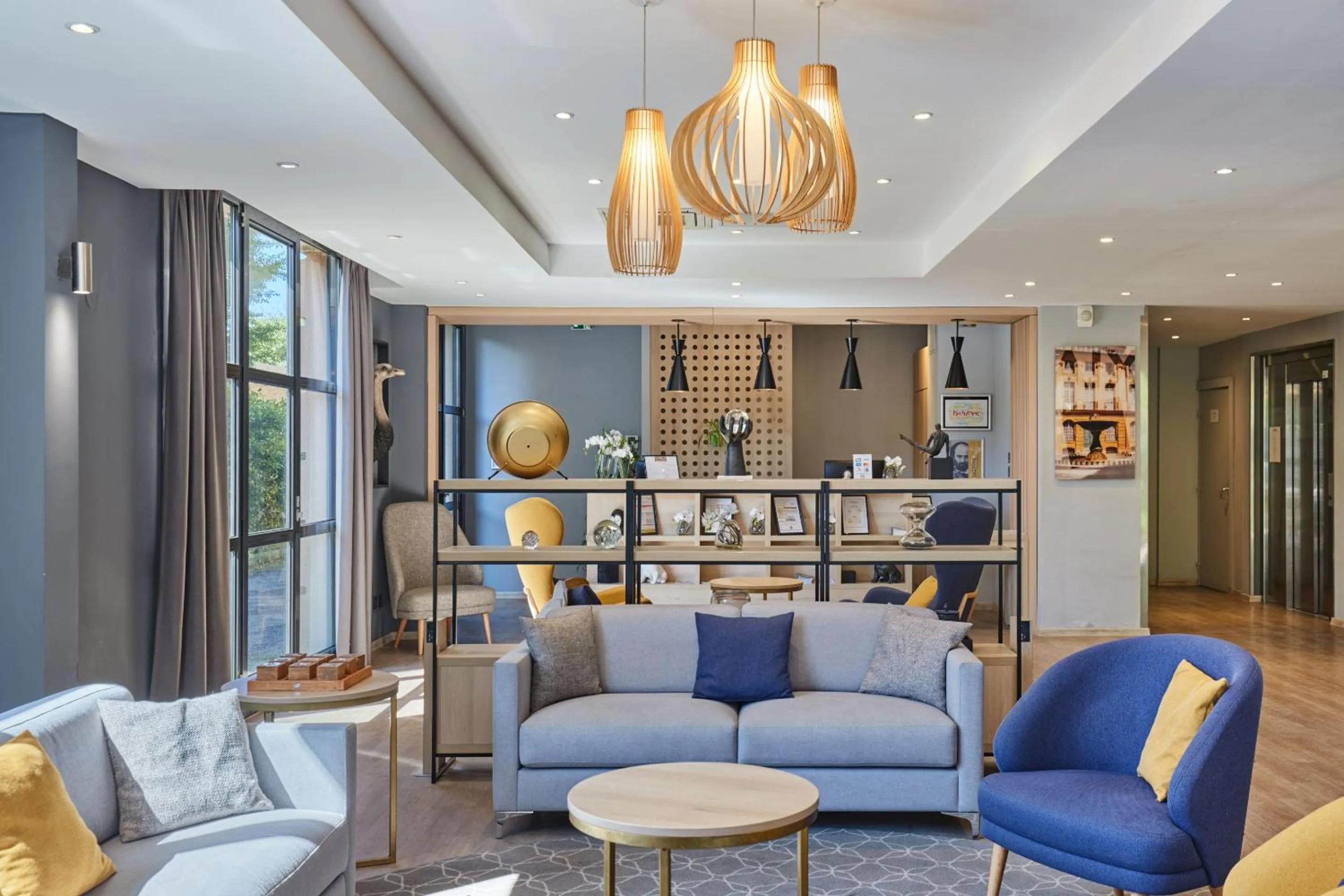 Lobby or reception in Appart Hotel Odalys City Aix en Provence Les Floridianes