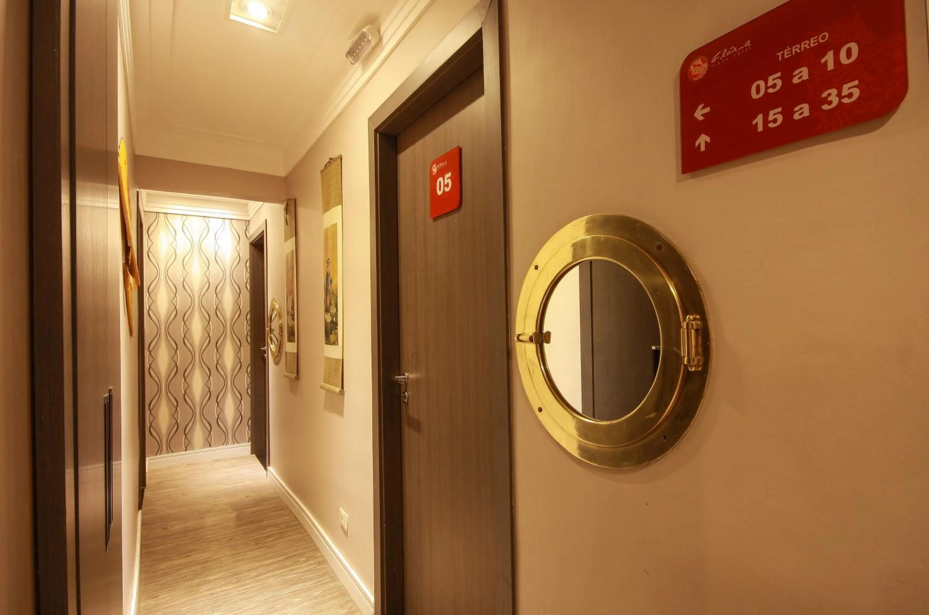 Decorative detail in Glória Plaza Hotel (Adults Only)