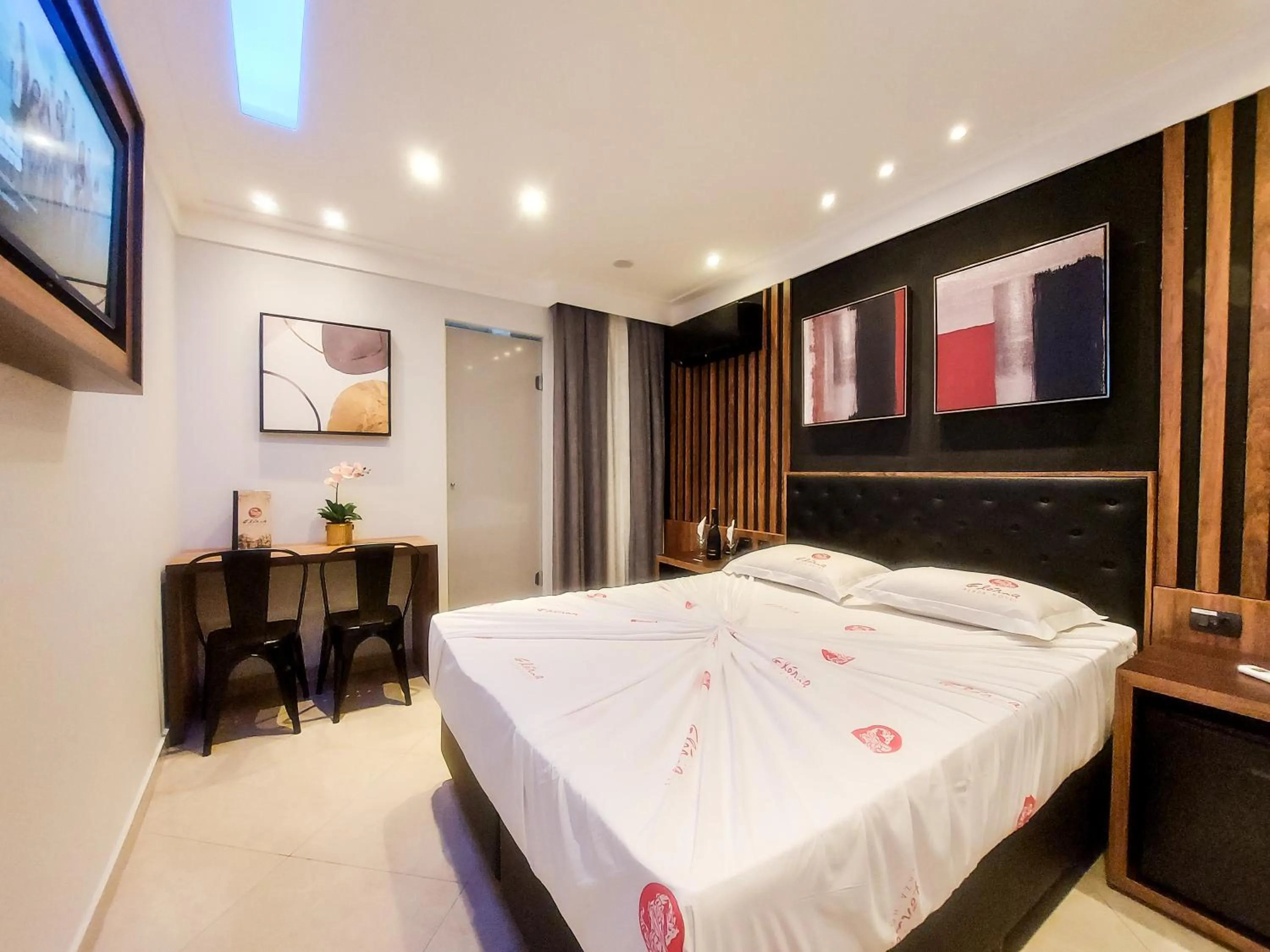 Bed in Glória Plaza Hotel (Adults Only)