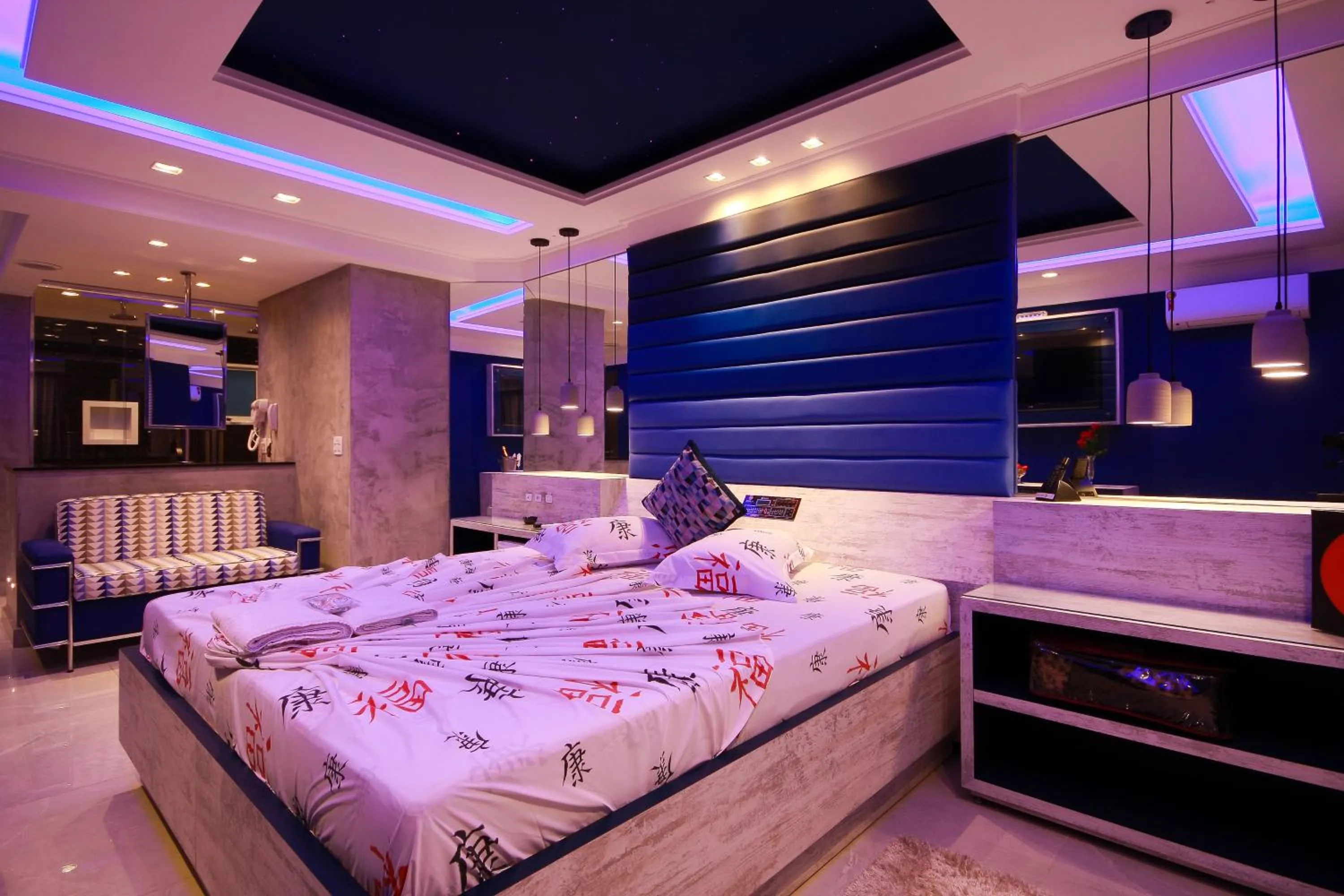 Bed in Glória Plaza Hotel (Adults Only)