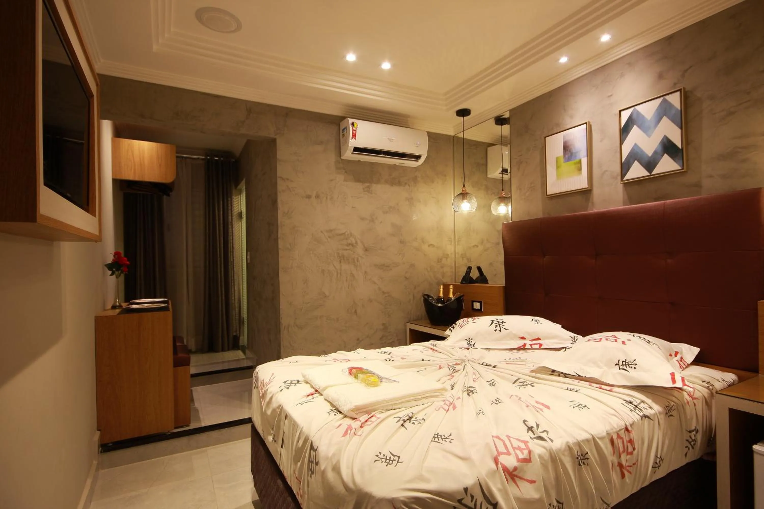 Bed in Glória Plaza Hotel (Adults Only)