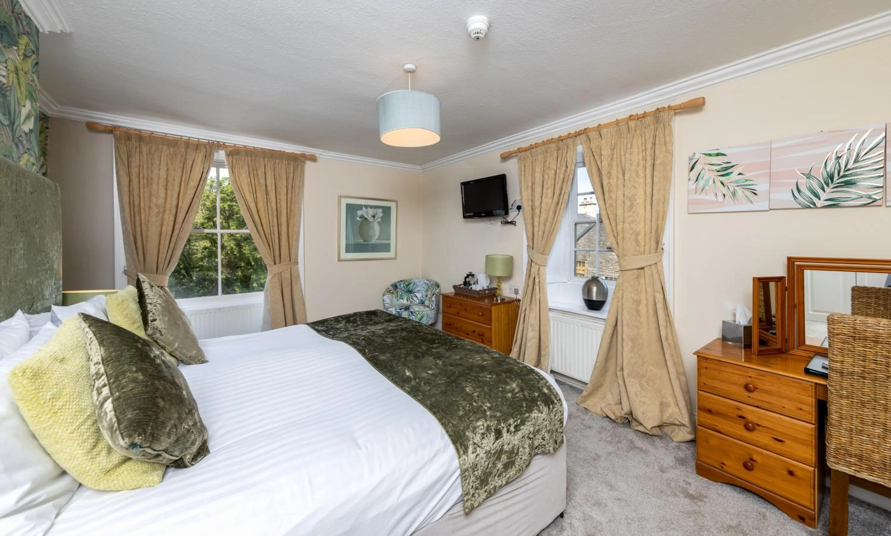 Bedroom, Bed in Alston House Hotel