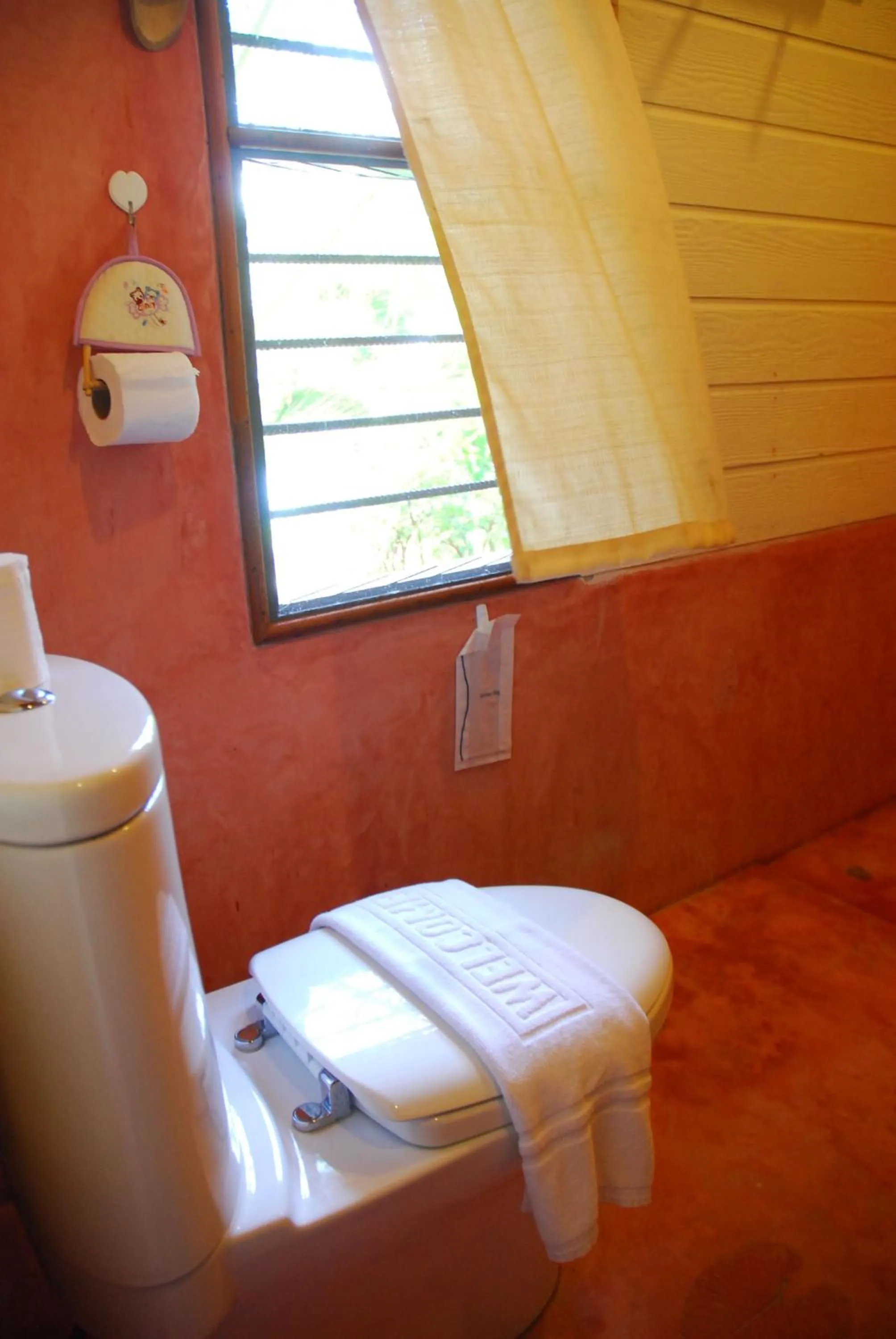 Toilet in Railay Garden View Resort