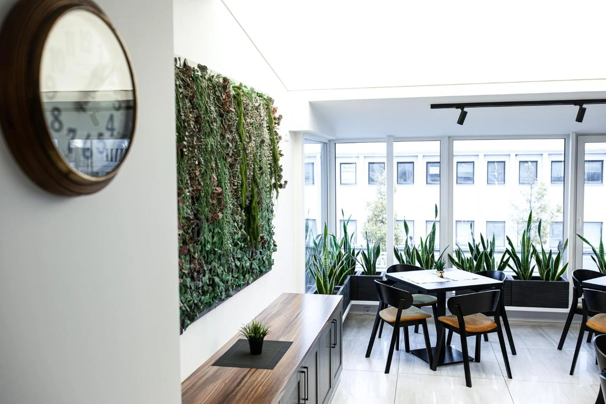 Restaurant/places to eat in Dzukija Hotel