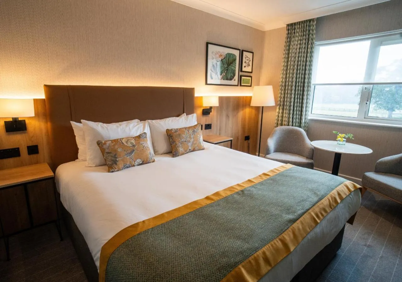 Bed in Horwood House Hotel