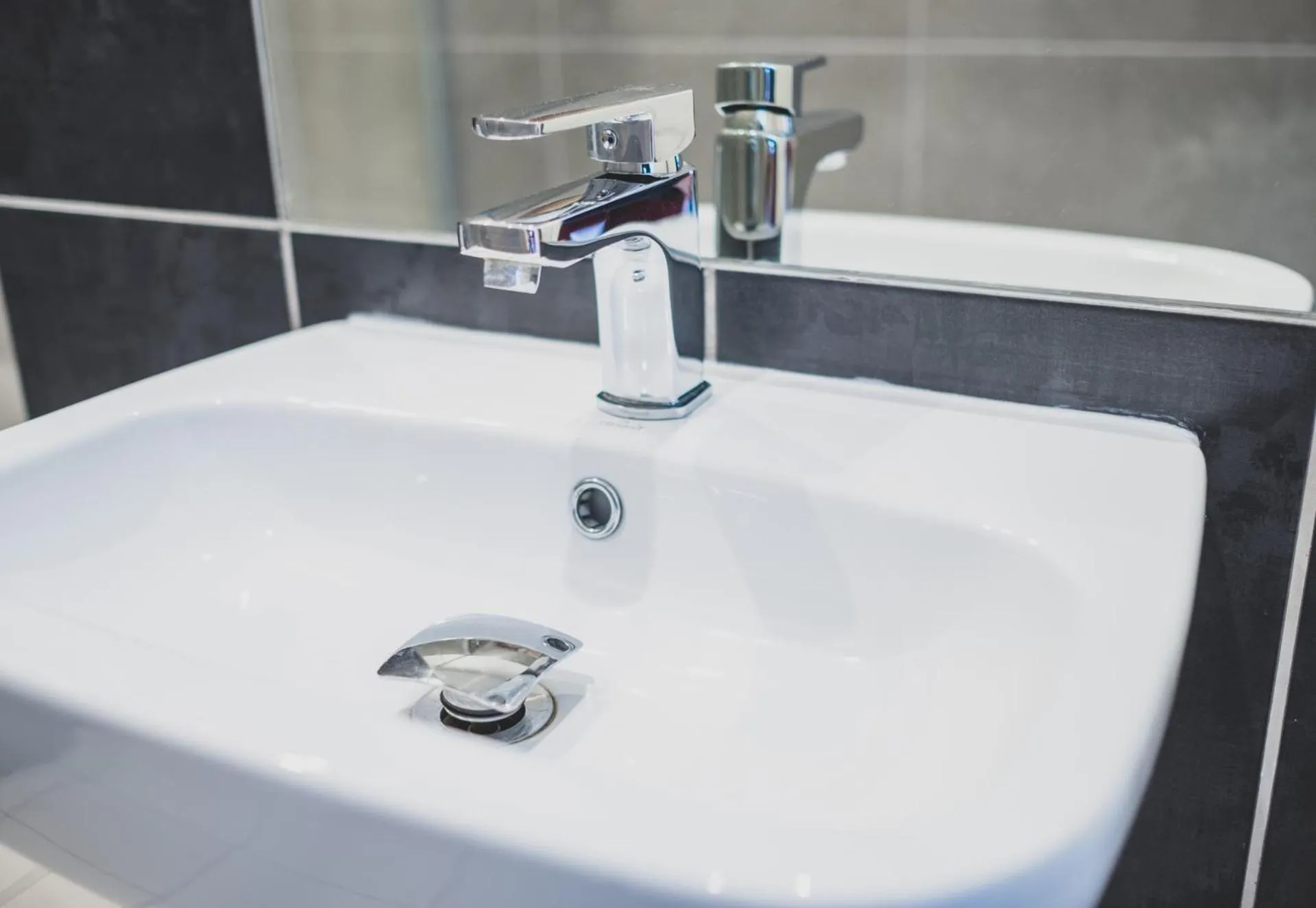 Bathroom in Cybulskiego Guest Rooms